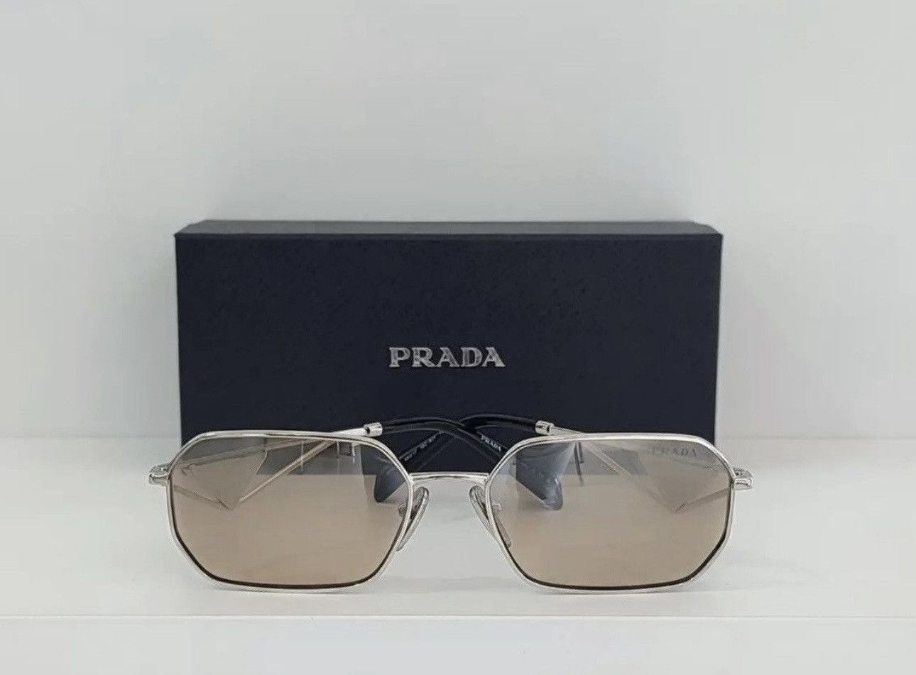 Prada Prada Symbole sunglasses PR A51S 1BC-8J1. New Collection Size ONE SIZE - 6 Thumbnail