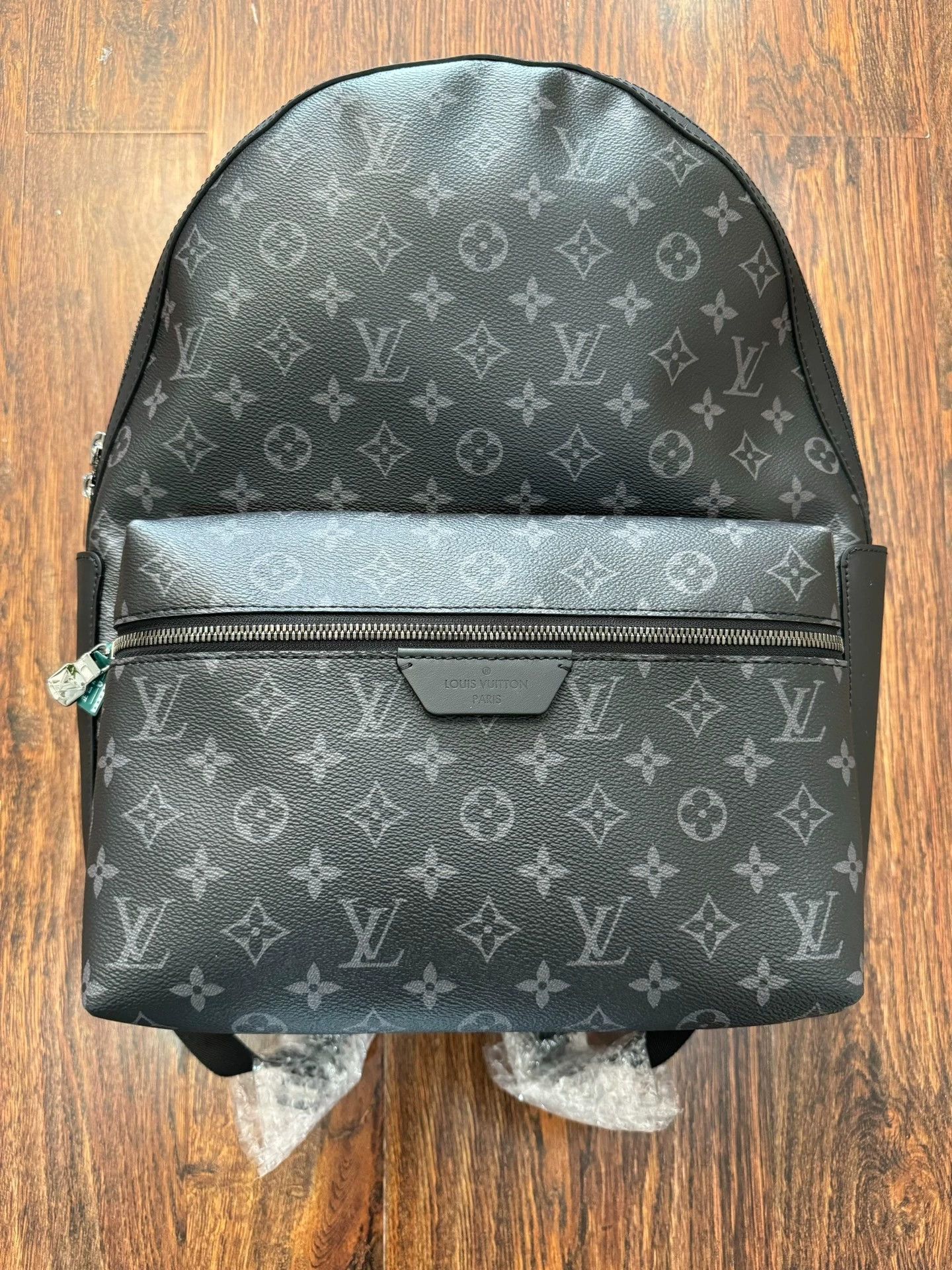 Louis Vuitton LV Discovery MM Backpack New with Tags & Dust Bag Size ONE SIZE - 1 Thumbnail