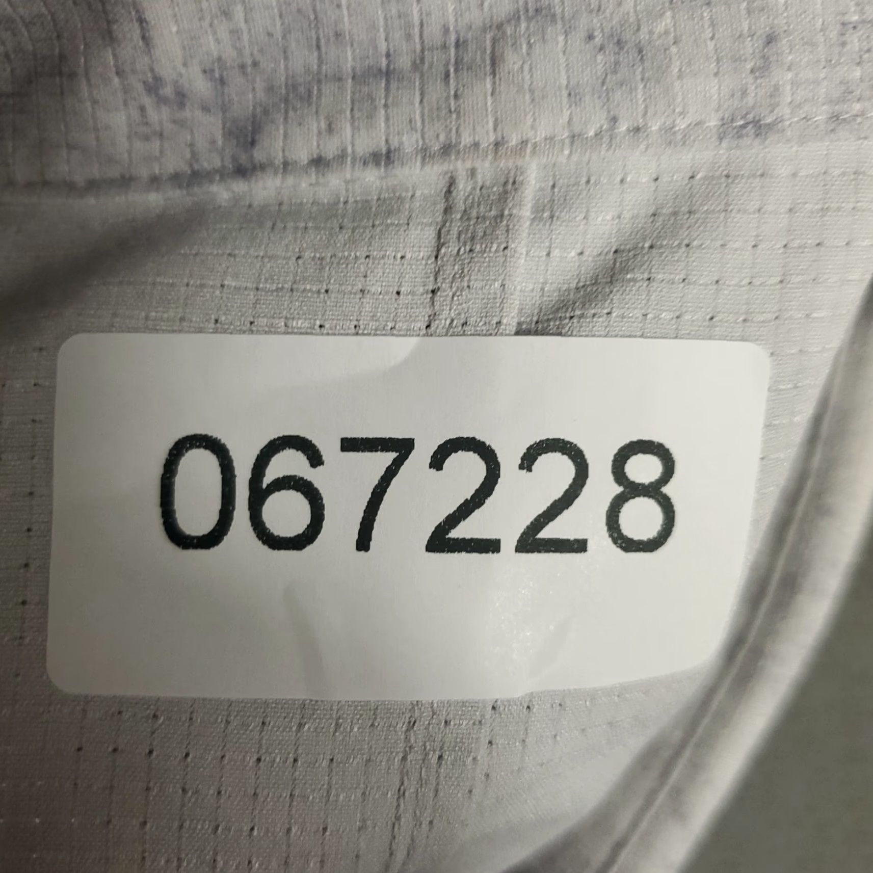 Lululemon Lululemon Shirt Mens Size Medium Blue White Stretch Casual Button Up Long Sleeve Shirt Size US M / EU 48-50 / 2 - 8 Thumbnail