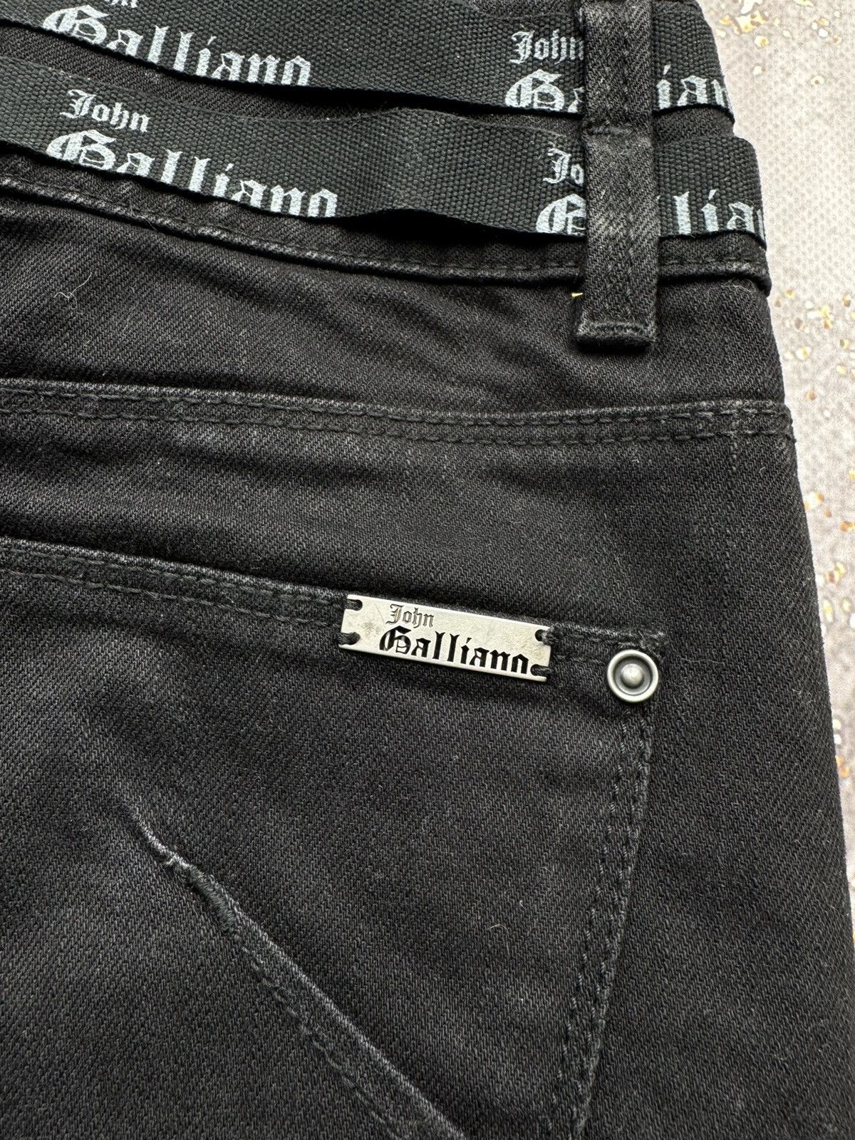 John Galliano × Vintage John Galliano Double Belted Vintage Mini Skirt Size 32" / US 10 / IT 46 - 11 Thumbnail