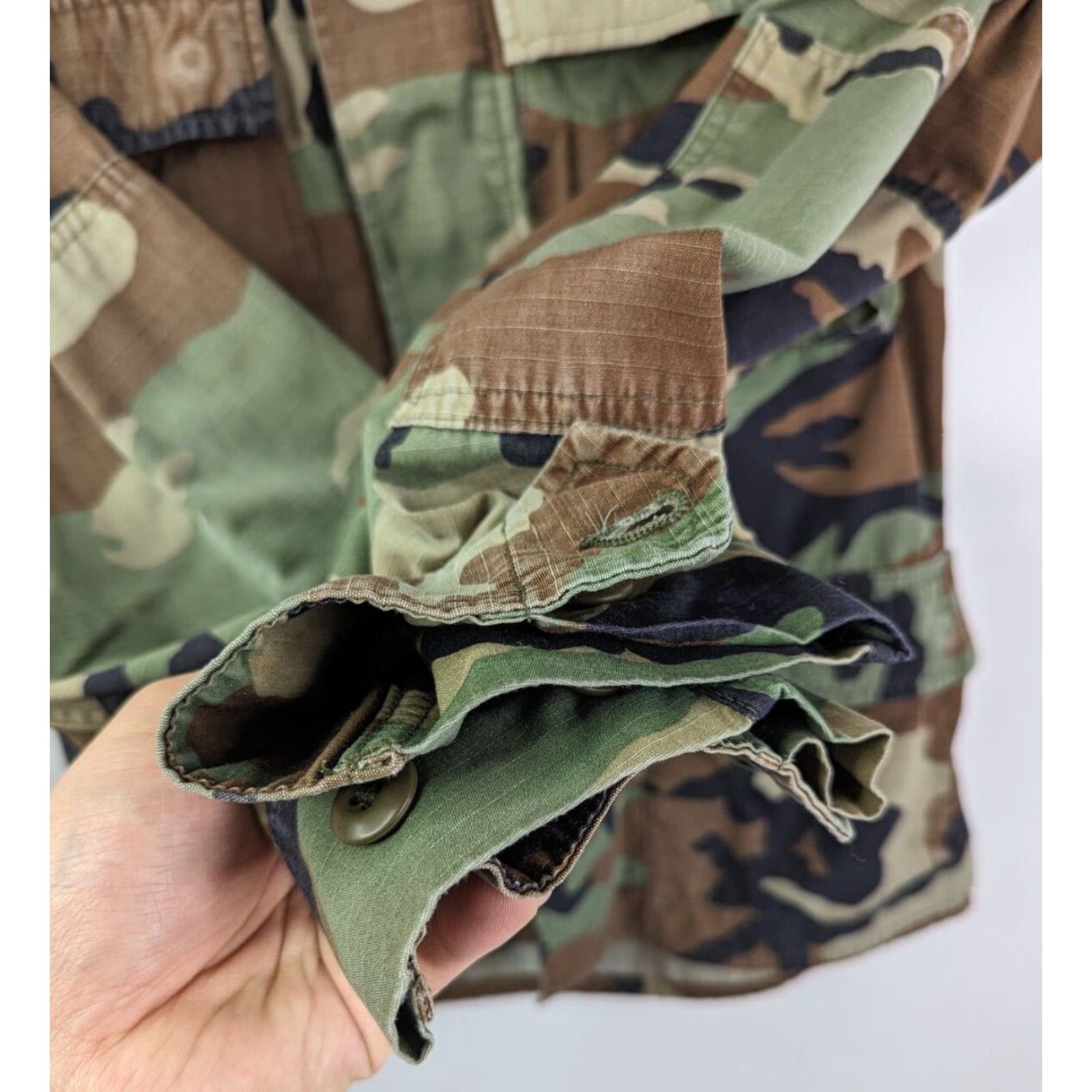 Vintage US Army Jacket Woodland Camo Combat Hot Weather Coat Size Small Camouflage Size US S / EU 44-46 / 1 - 3 Thumbnail