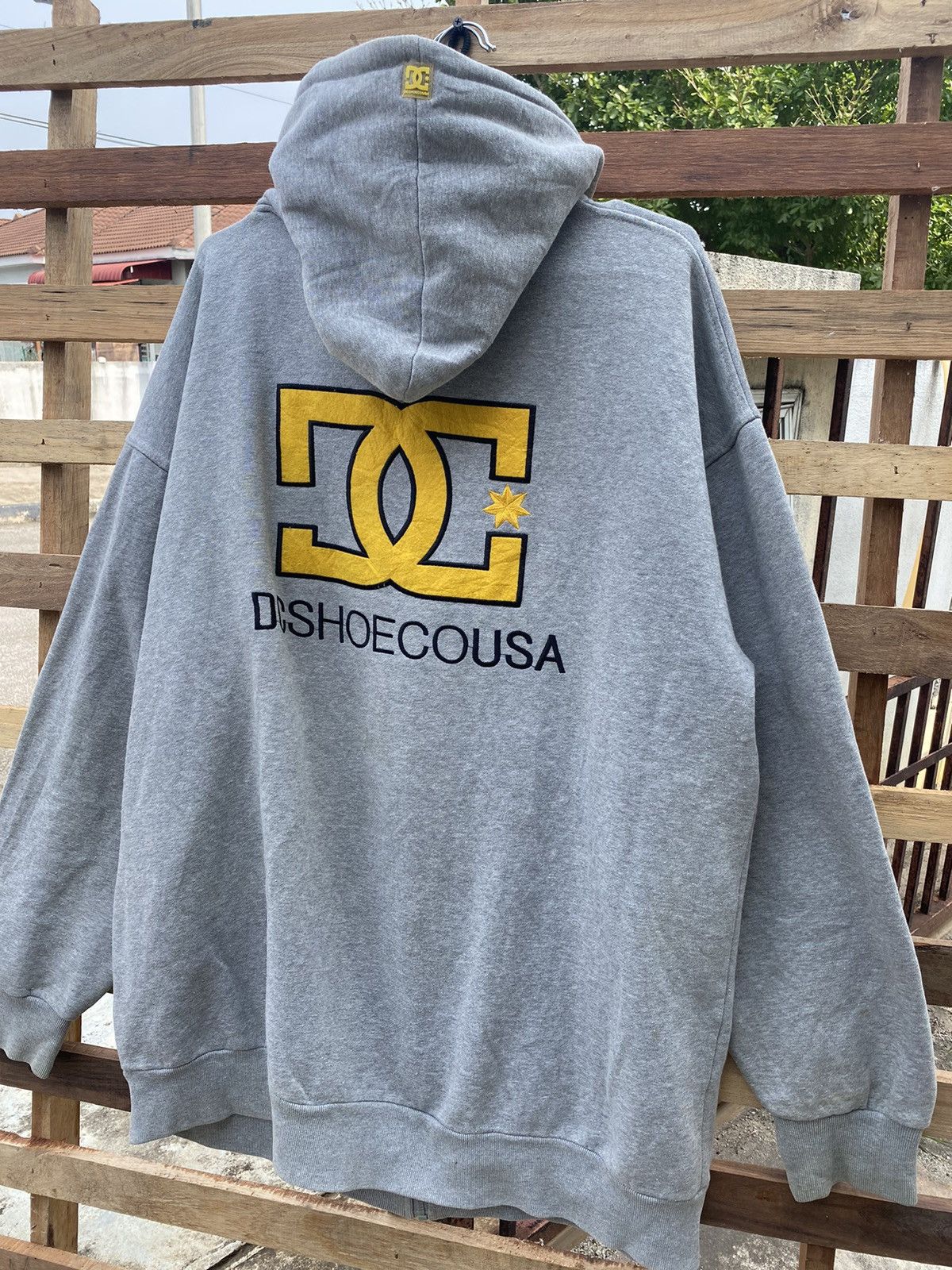 DC × Vintage Vintage Dc DCSHOECOUSA Big Logo Sweatshirt Hoodie Size US XL / EU 56 / 4 - 2 Thumbnail