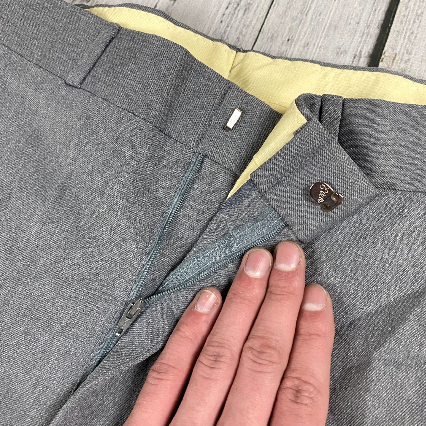 Vintage VINTAGE Campus Dress Pants Gray Heather Polyester Made in USA 40x34 Mens Pants Size US 40 / EU 56 - 4 Thumbnail
