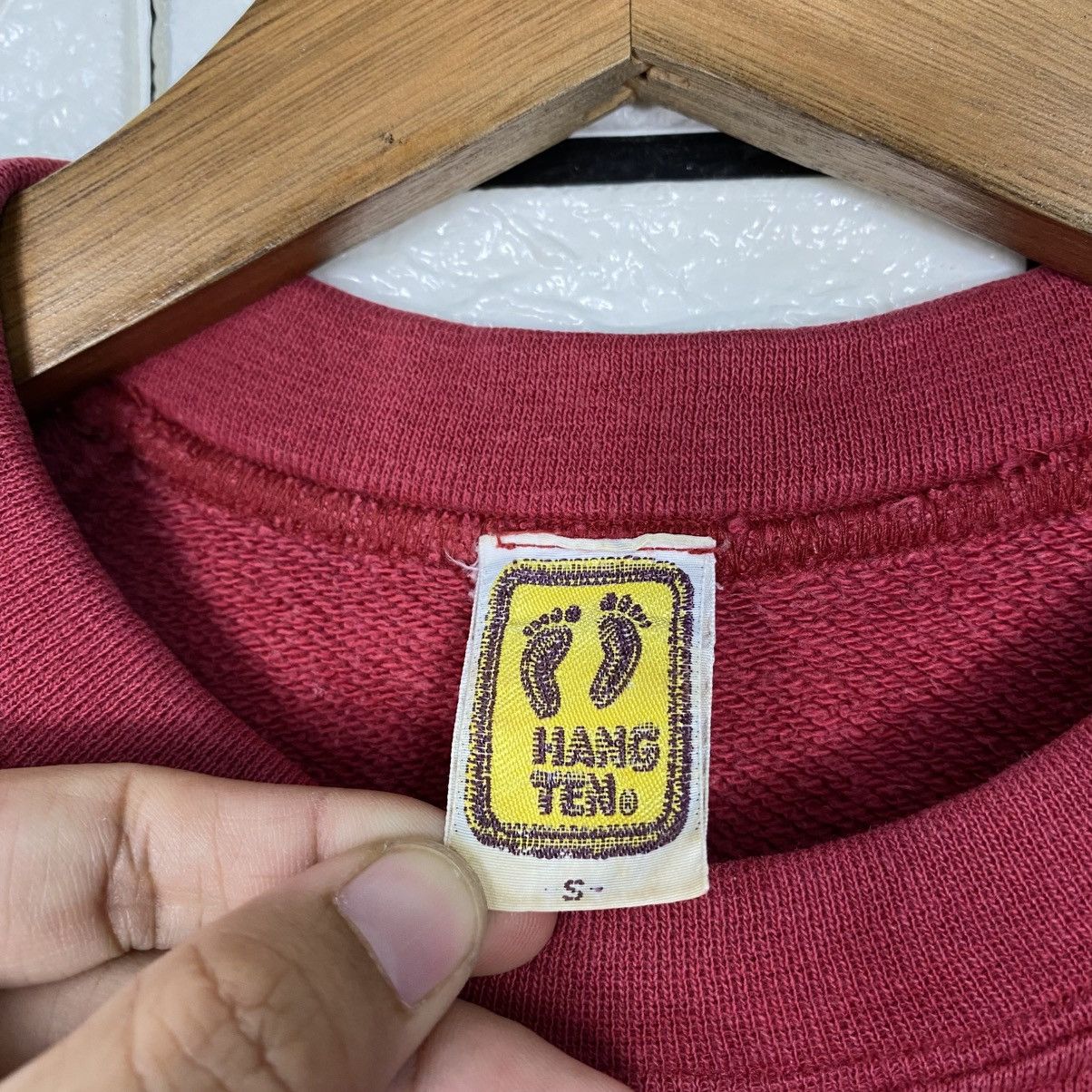 Japanese Brand Vintage Sweatshirt Hang Ten Big Log Size US S / EU 44-46 / 1 - 14 Thumbnail