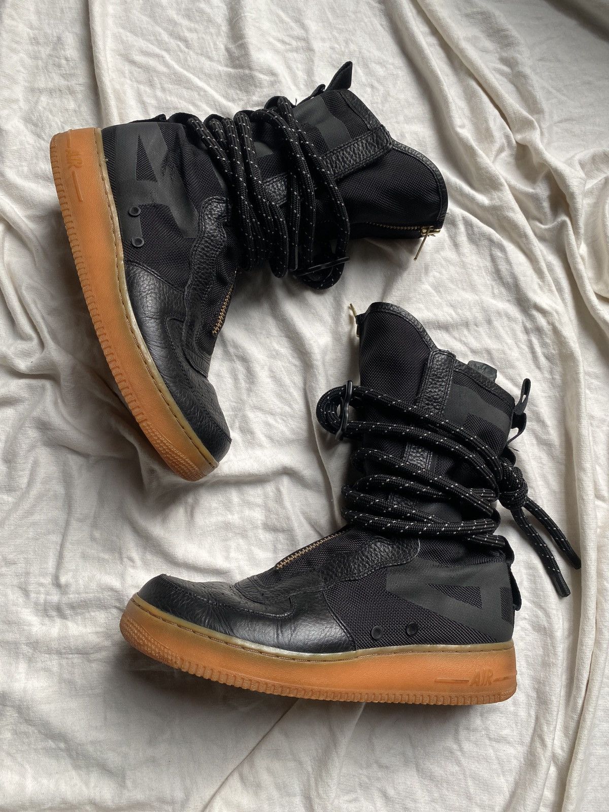 Avant garde high top Nike SF Air Force 1