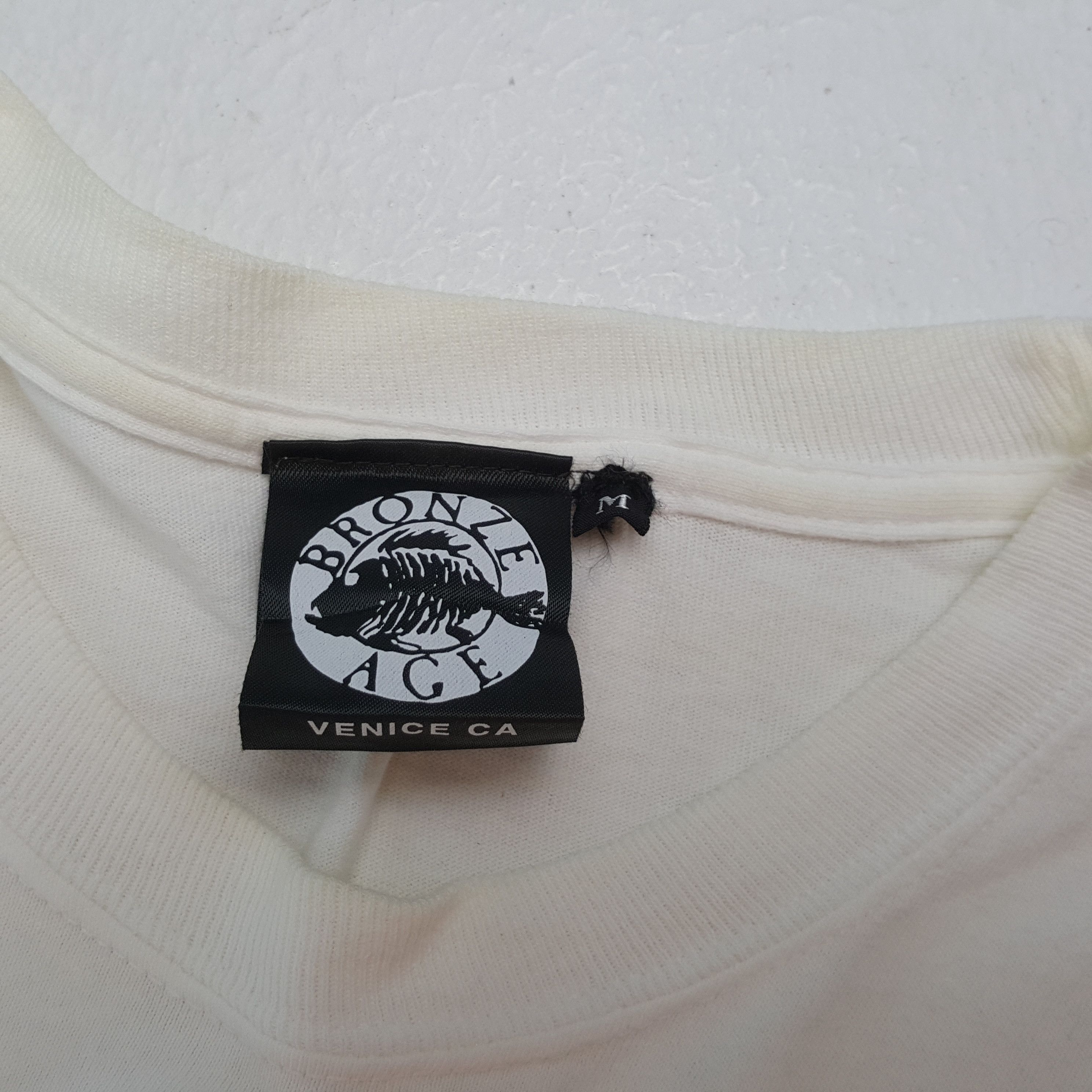 Vintage Vintage BRONZE AGE American Surfing Style T-Shirts Size US M / EU 48-50 / 2 - 9 Thumbnail
