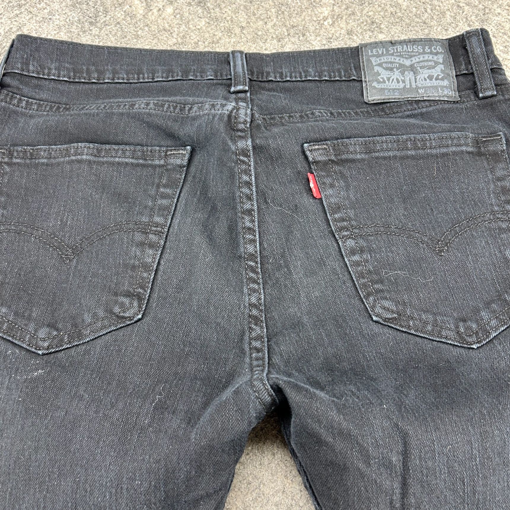 Levi's Levi's 512 Jeans Mens 33x30 Black Slim Straight Denim Cotton 5-Pocket Leg Regular Size Type Jeans Womens? Size US 33 - 7 Thumbnail