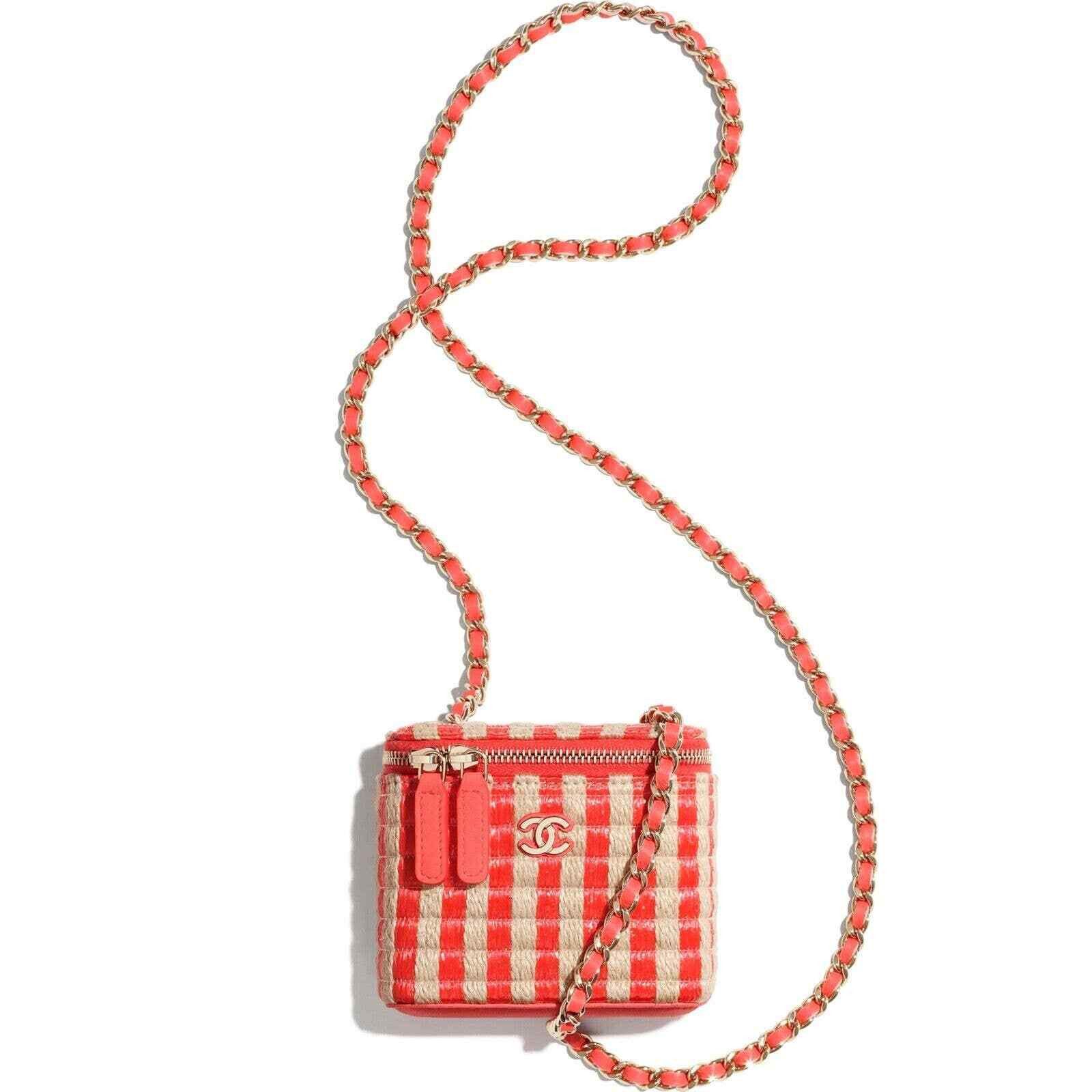 Chanel Chanel CC Mini Vanity With Chain Shoulder Crossbody Bag Size ONE SIZE - 3 Thumbnail