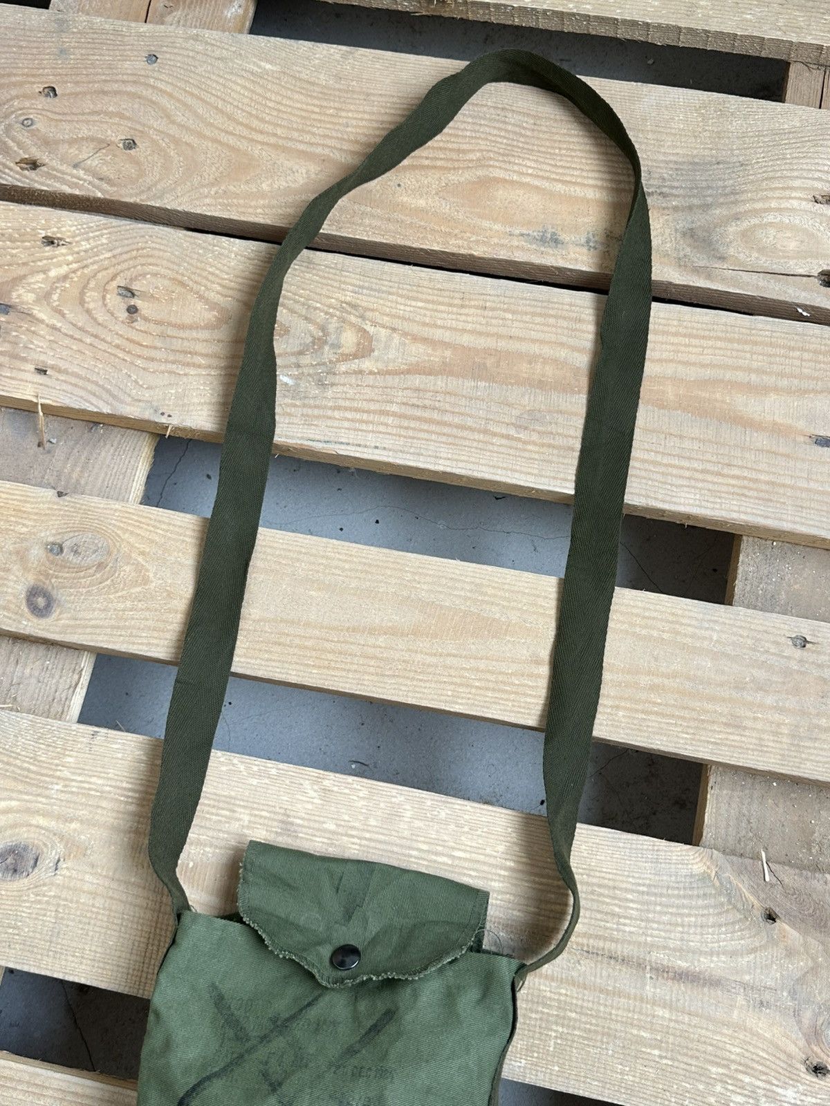 Vintage Vintage 90s 5.56mm F1 Ball Khaki Ammo Shoulder Bag Size ONE SIZE - 3 Thumbnail