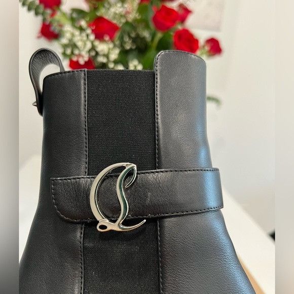 CHRISTIAN LOUBOUTIN Leather CL Buckle Red Sole Chelsea Boots