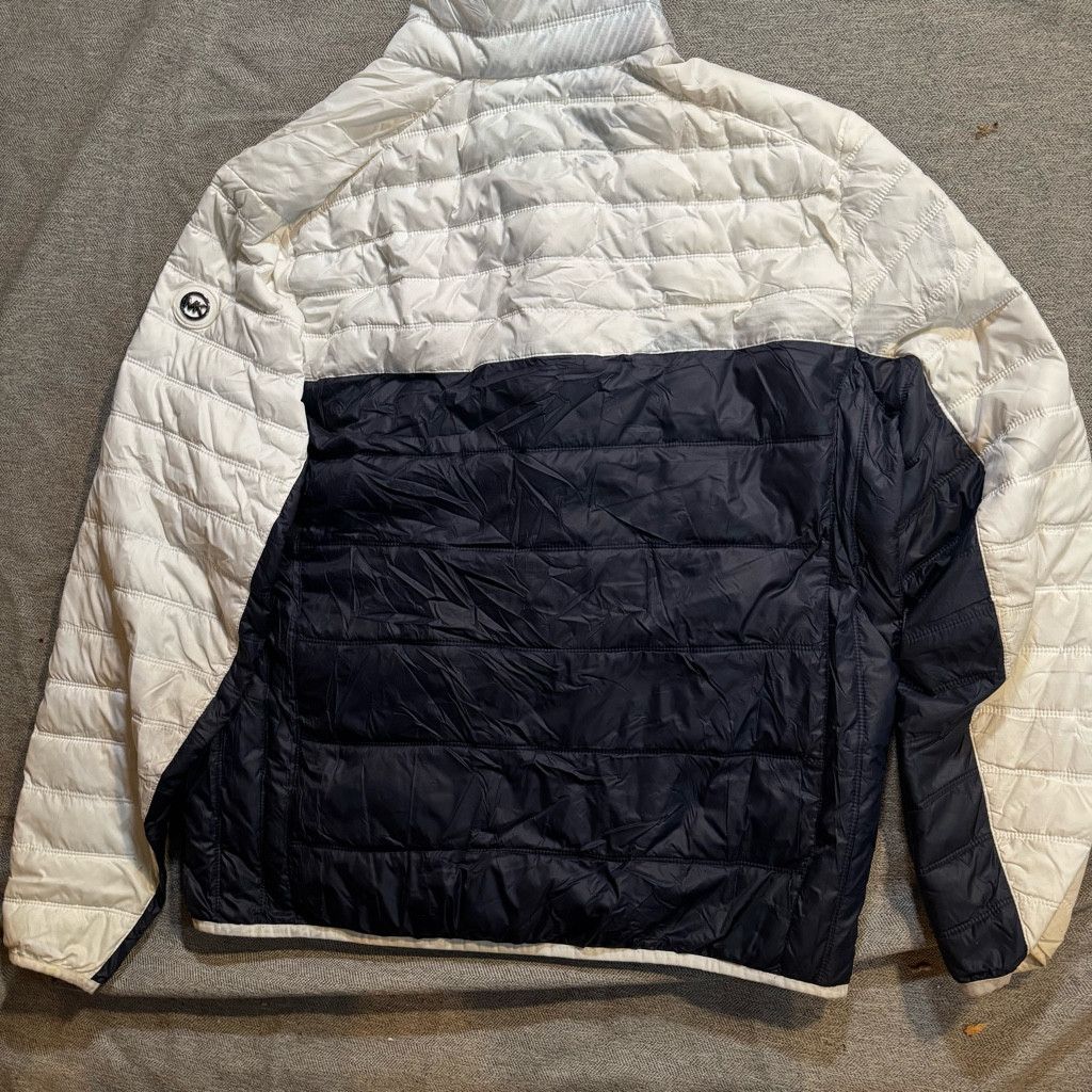 Other Columbia powder jacket Medium new grey ivory insulated Size US M / EU 48-50 / 2 - 3 Thumbnail