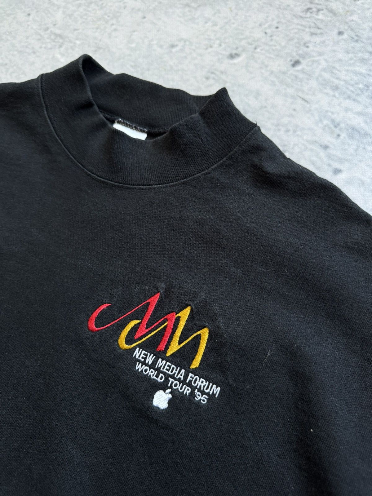 Apple Apple cotton deluxe 1994 media forum world tour sweatshirt Size US L / EU 52-54 / 3 - 3 Thumbnail