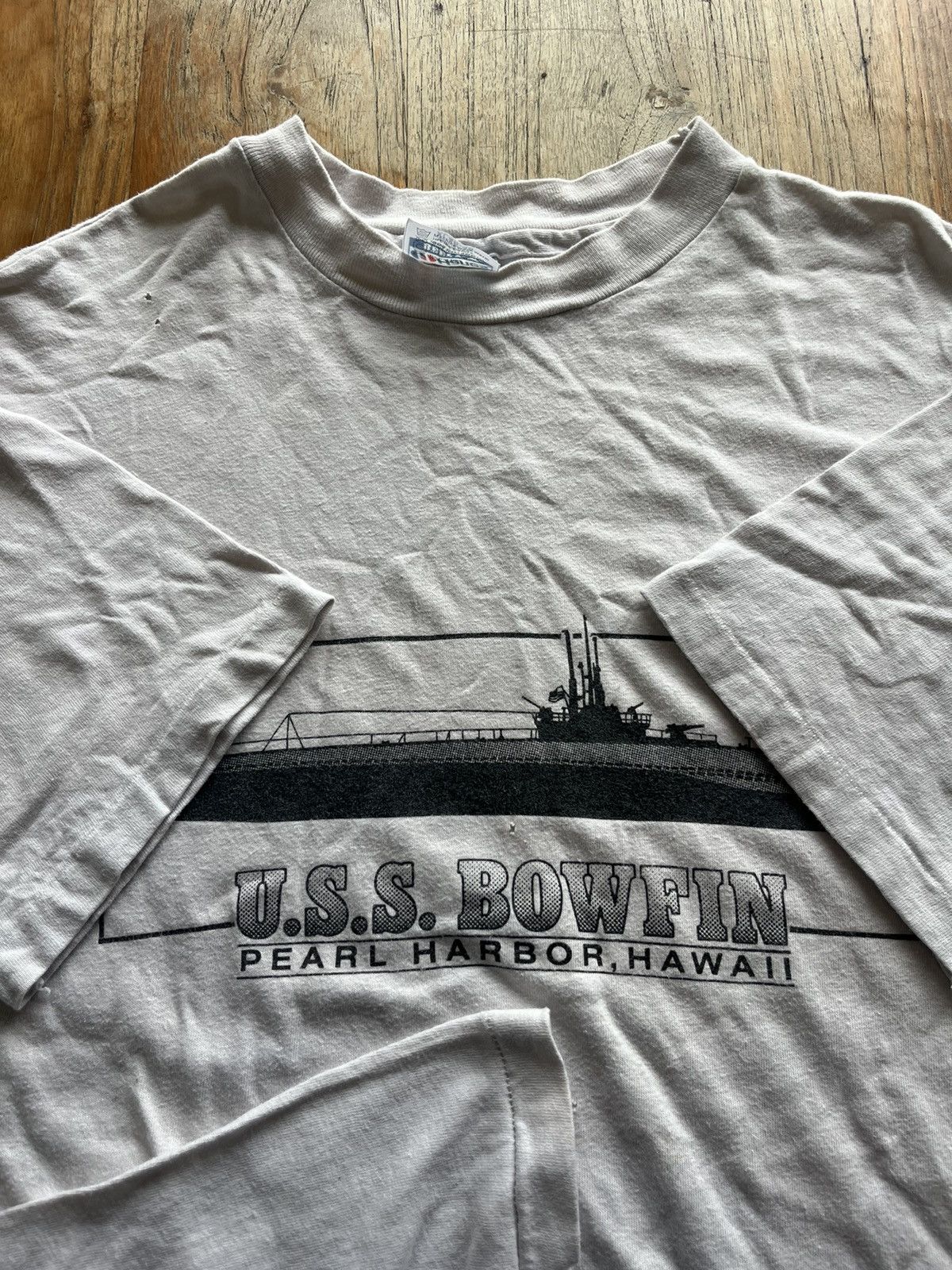 Vintage Vintage U.S.S BOWFIN Pearl Harbor,HAWAII 90’s T-shirt Size US XL / EU 56 / 4 - 7 Thumbnail