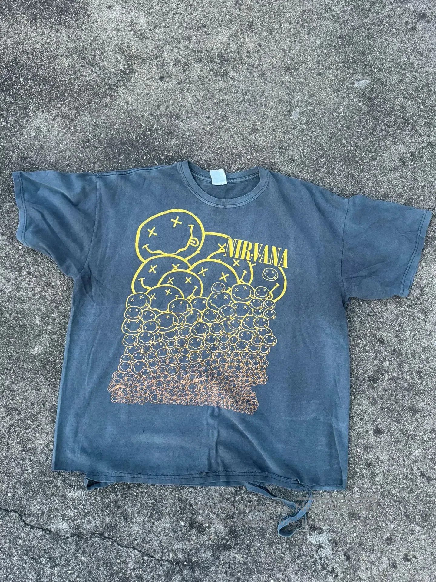 Vintage Nirvana Vintage Tee. Size US M / EU 48-50 / 2 - 1 Thumbnail