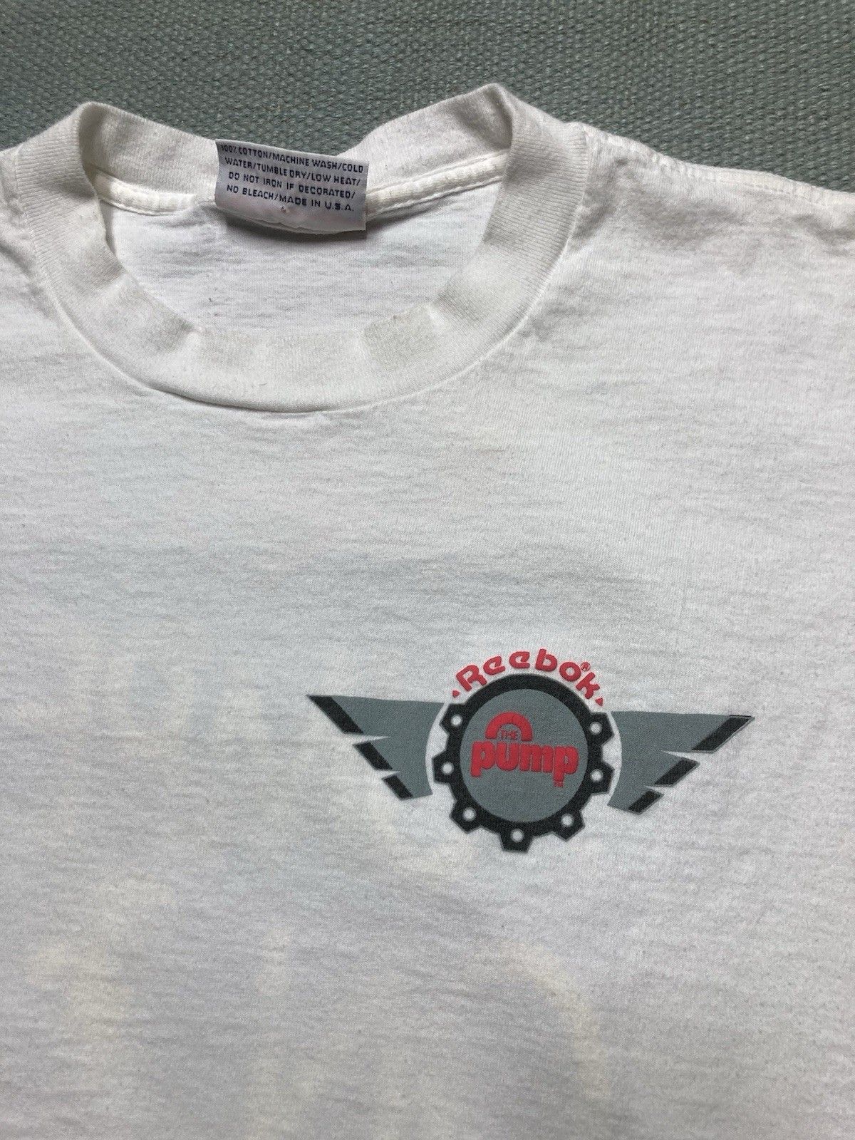 Reebok × Vintage Vtg 90s t shirt Reebok pumped on hoops basketball pumps L Size US L / EU 52-54 / 3 - 4 Thumbnail