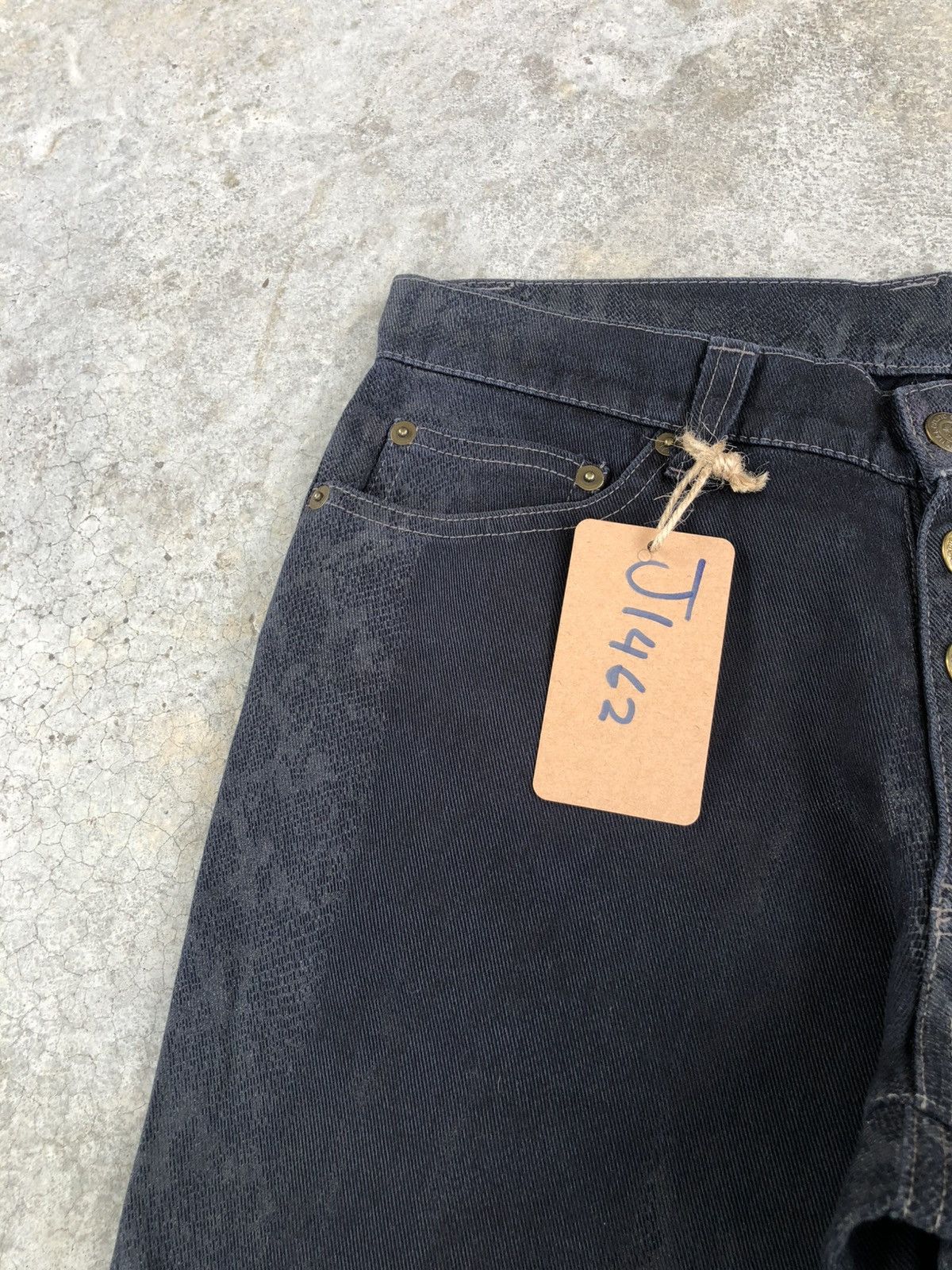 Tornado Mart Tornado Mart Flared Jeans Snake Skin Wax Jeans Size US 29 - 14 Thumbnail