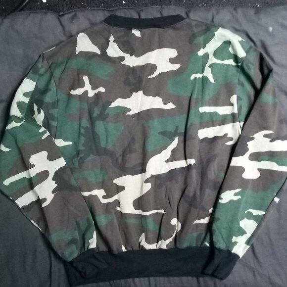 Vintage Vintage Ace Sportswear Camouflage Crewneck Sweatshirt Size US L / EU 52-54 / 3 - 5 Thumbnail