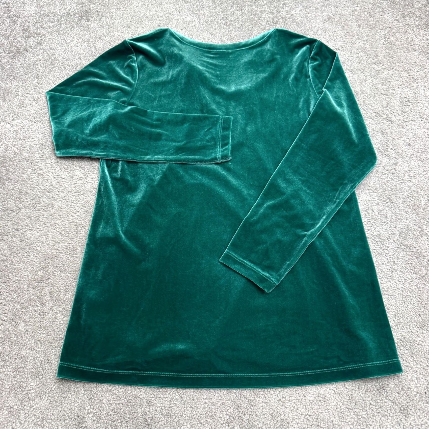 Vintage Susan Graver Blouse Tunic Womens XSP Emerald Green Velvet Beaded V-Neck Long Sleeve Bohemian Pattern Solid Striped? Size XS / US 0-2 / IT 36-38 - 2 Thumbnail