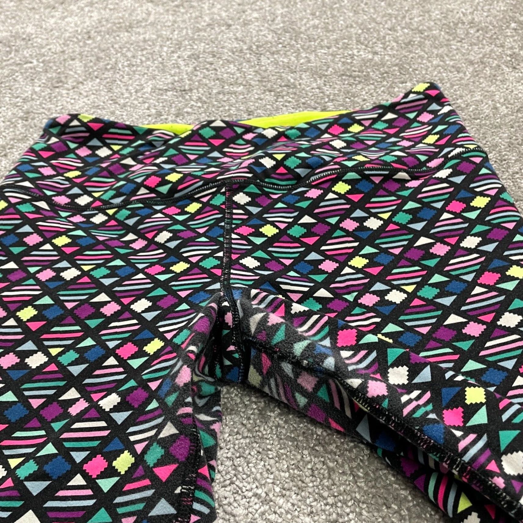 Victoria's Secret Victoria's Secret Leggings Cropped Womens Multicolor Geometric Active Gym 29x21 Size 29" - 4 Thumbnail