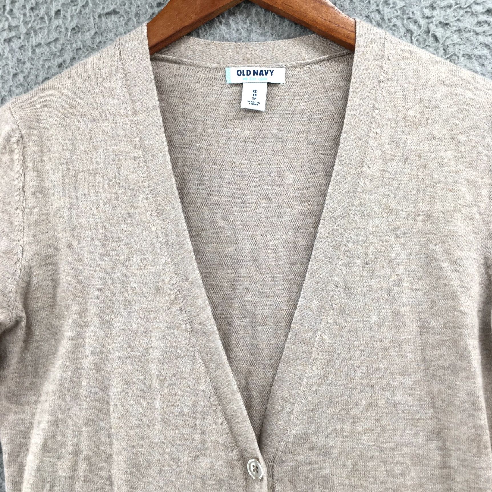 Old Navy Old Navy Cardigan Sweater Womens XS Beige Long Sleeve Pockets Knit NEW Size XS / US 0-2 / IT 36-38 - 3 Thumbnail