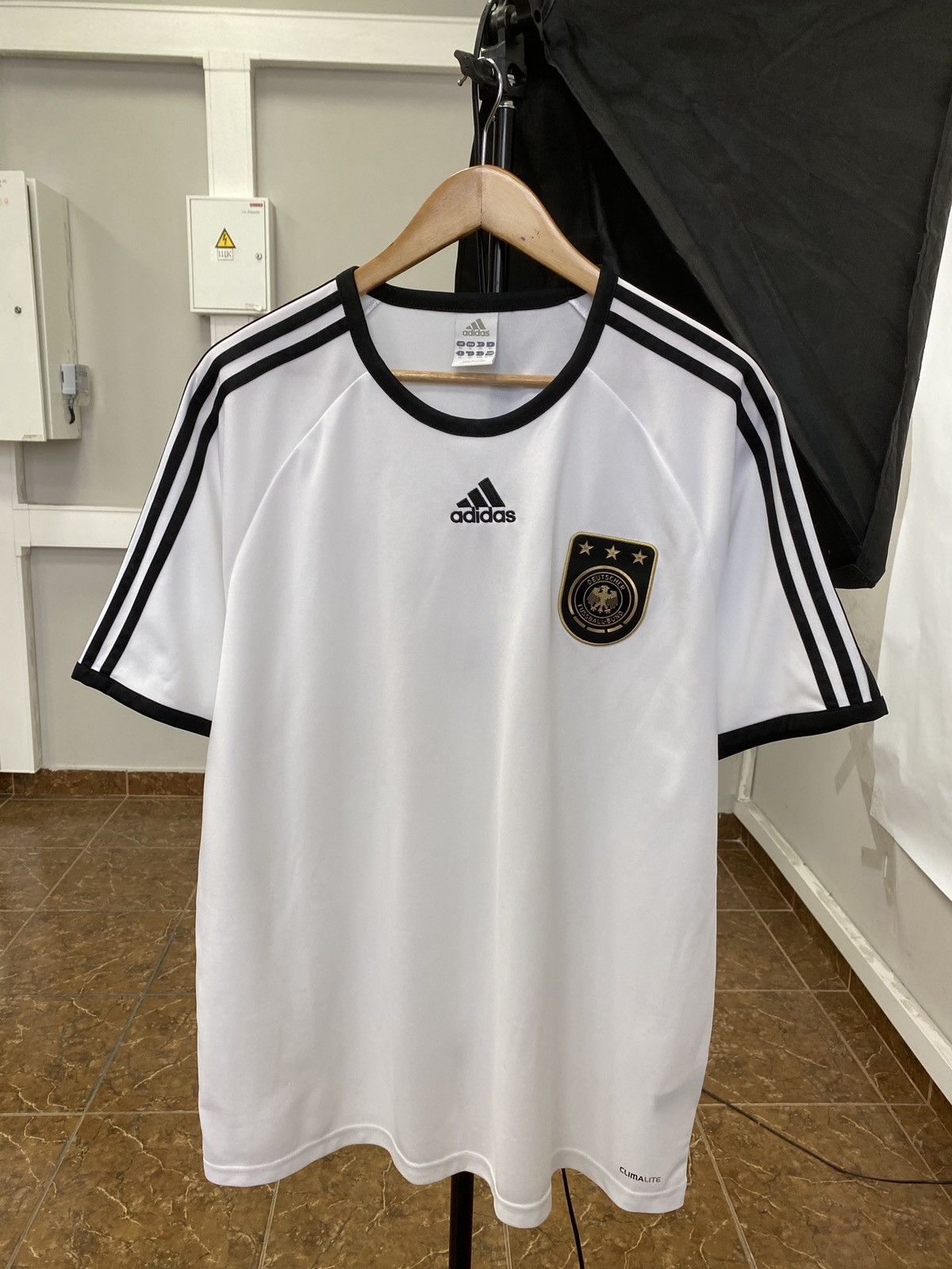 Adidas 🇩🇪 Adidas Germany 2009 Jersey Soccer T-Shirt Deutscher Rare Size US XL / EU 56 / 4 - 1 Thumbnail