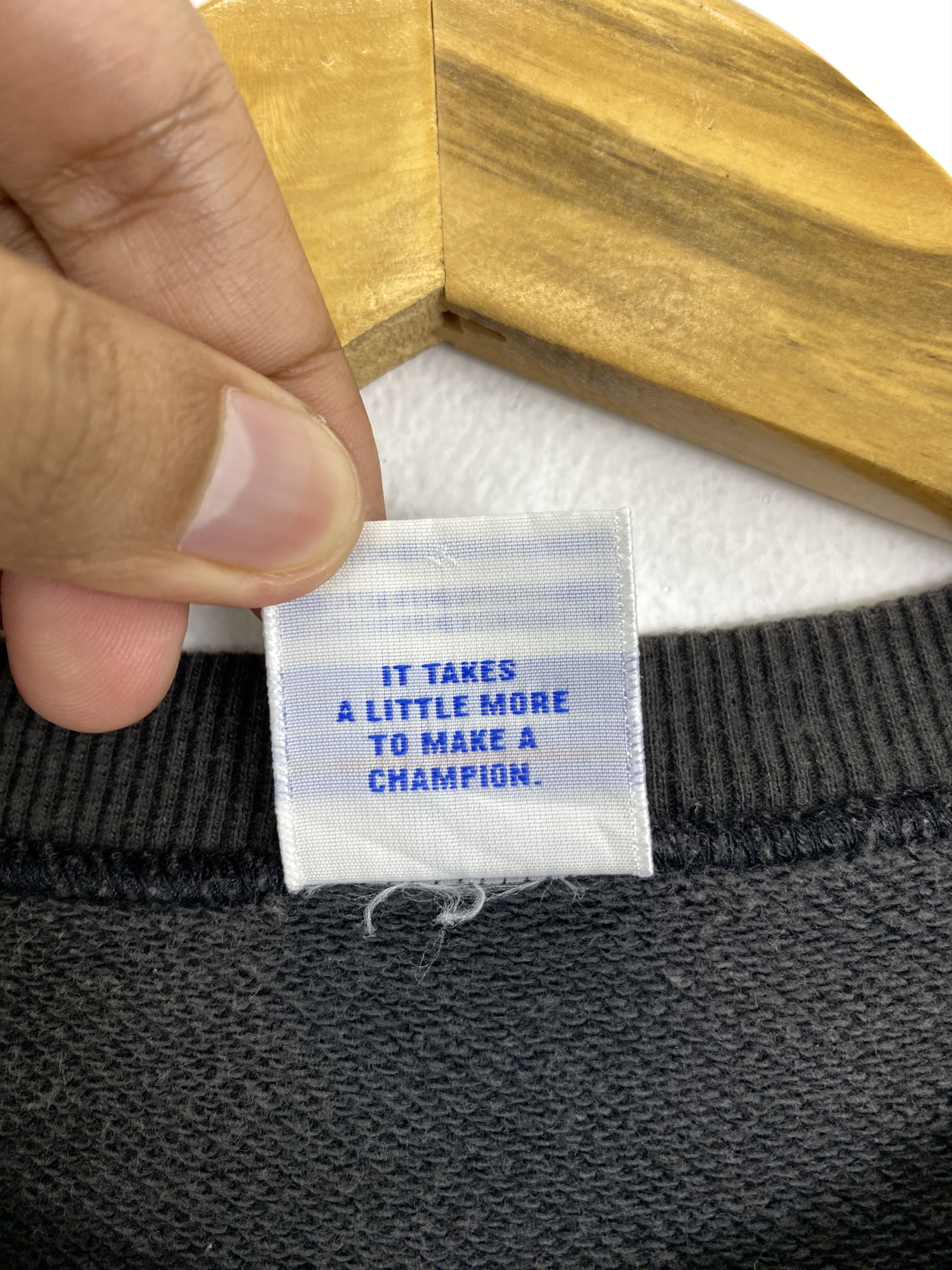 Champion Vintage Champion Bleach Faded Sweatshirt SH0130 Size US M / EU 48-50 / 2 - 6 Thumbnail