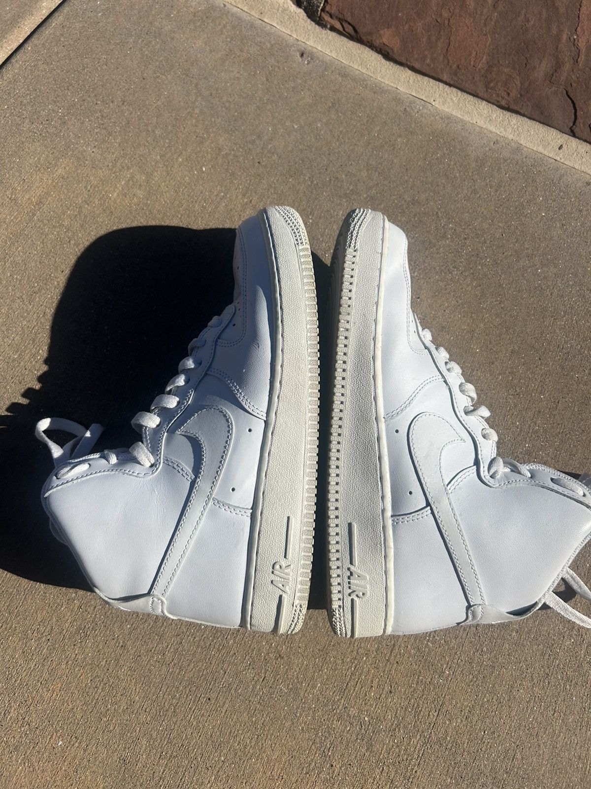 Nike White Air Force 1 Hi-Tops Size US 8 / EU 41 - 5 Thumbnail