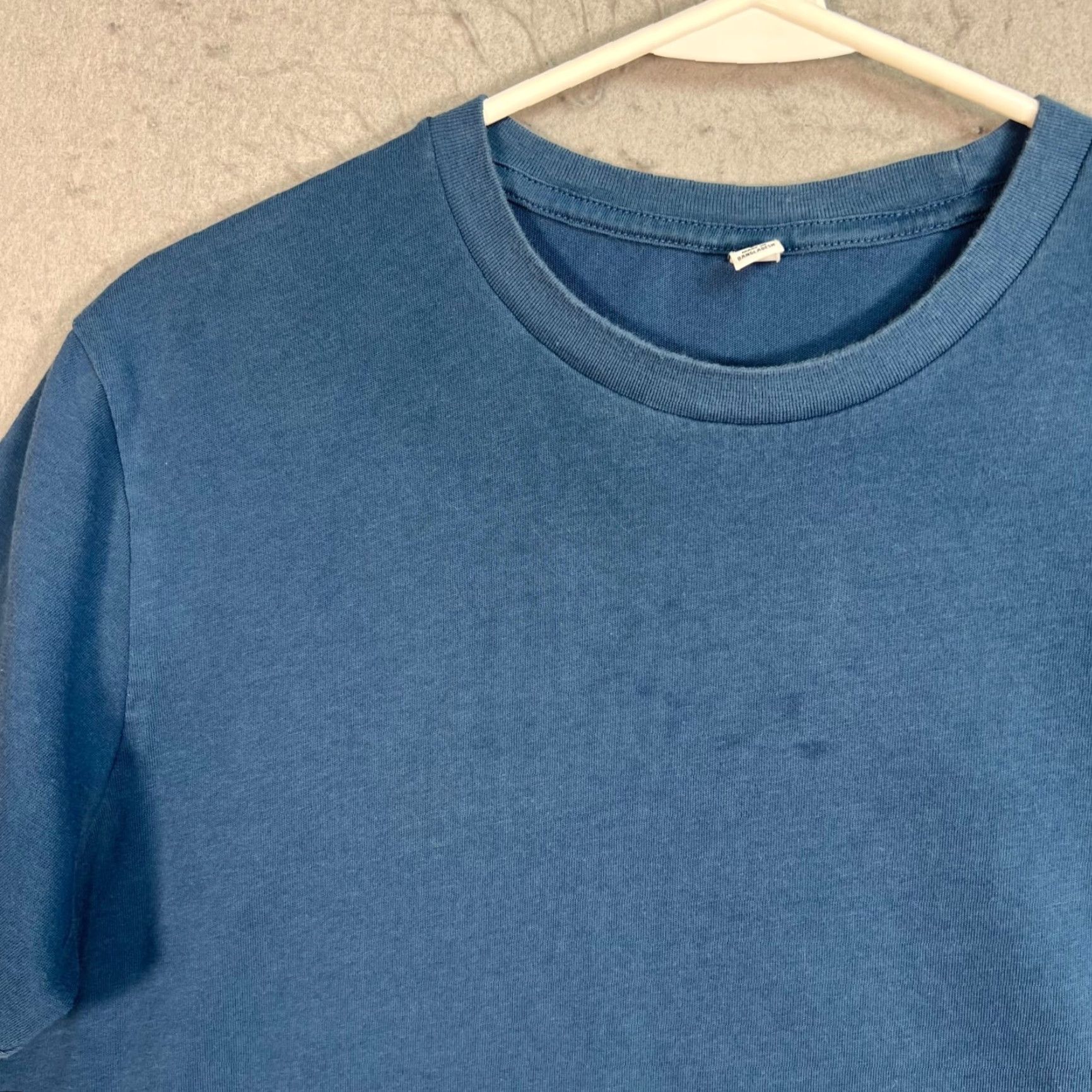 Uniqlo VINTAGE Uniqlo Shirt Mens Large Blue Crew Neck Cotton Blend Size US L / EU 52-54 / 3 - 7 Thumbnail