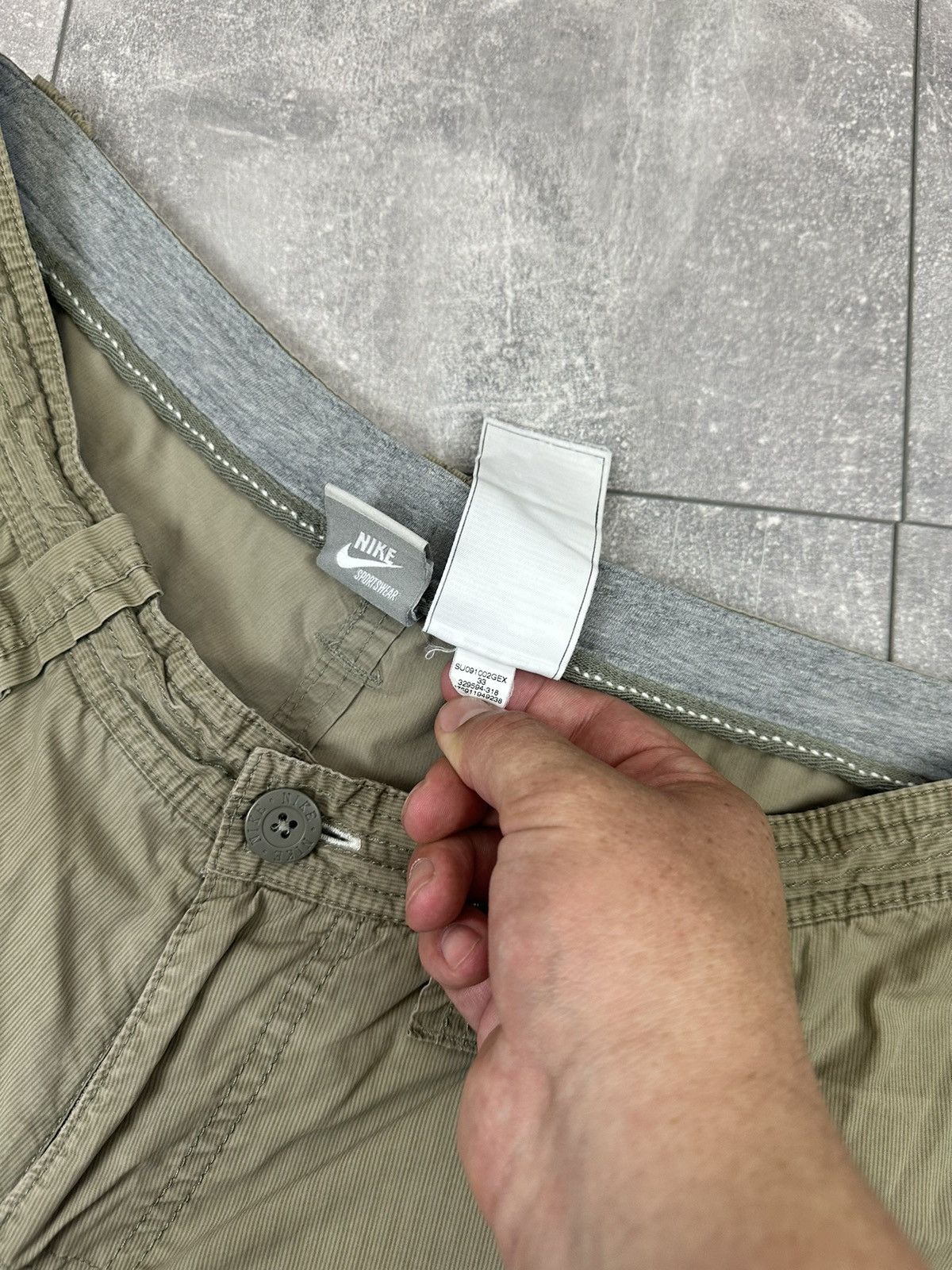 Nike Nike Vintage Cargo Shorts Y2K Size US 33 - 7 Thumbnail