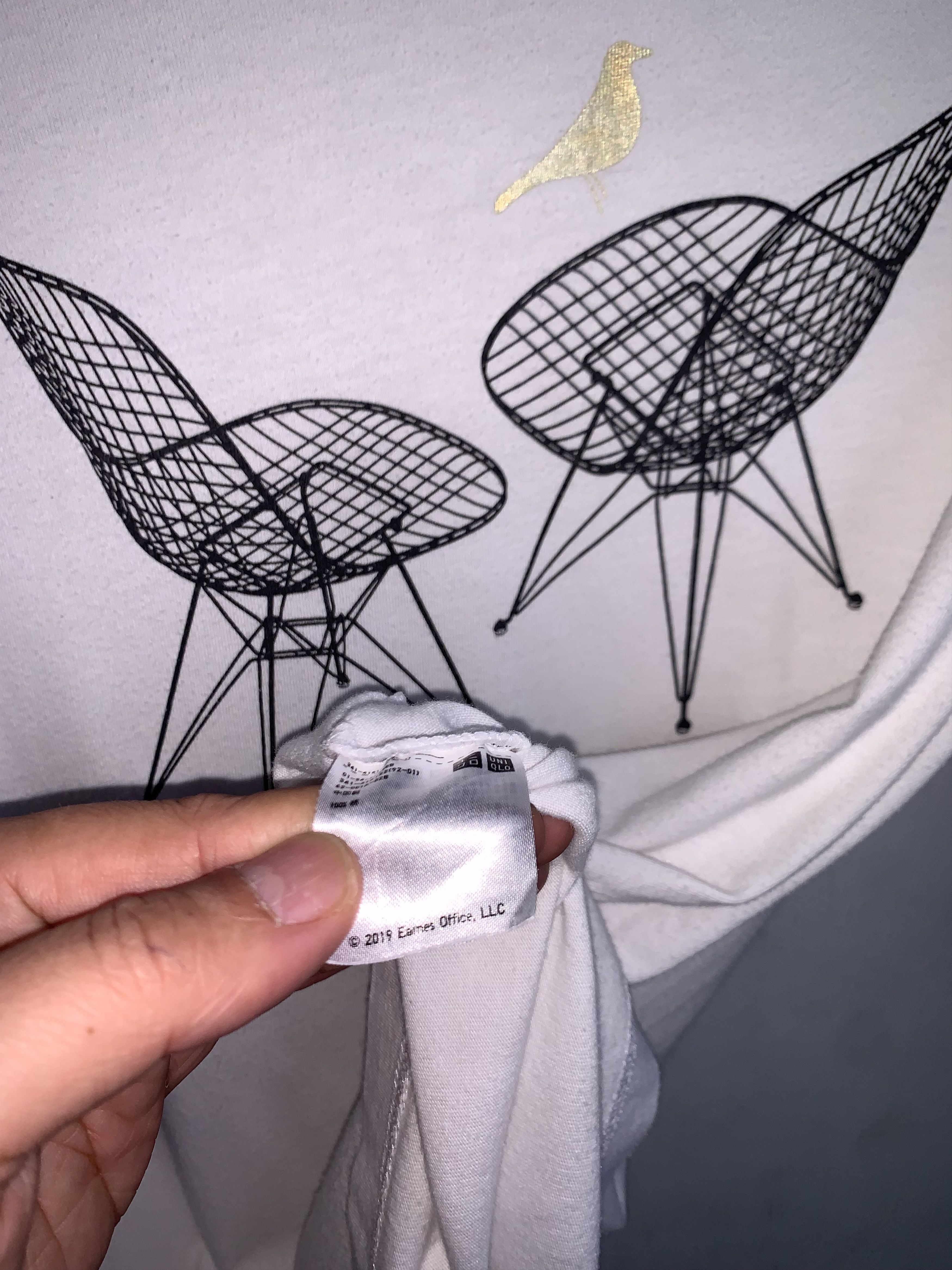 MoMA MoMA Eames Chair Uniqlo Shirt Size US M / EU 48-50 / 2 - 4 Thumbnail