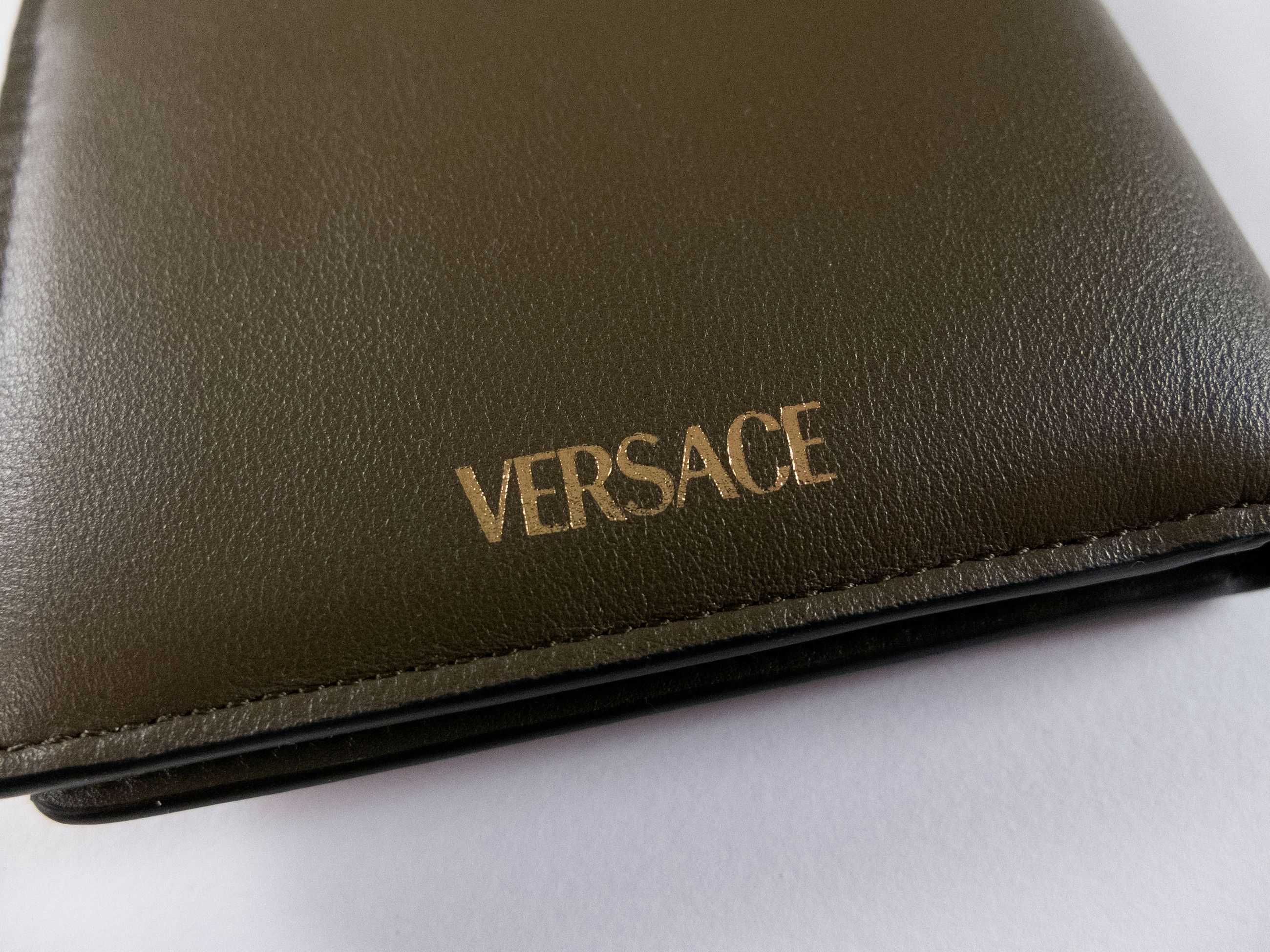Versace VERSACE green leather bifold wallet with gold medusa pin Size ONE SIZE - 4 Thumbnail