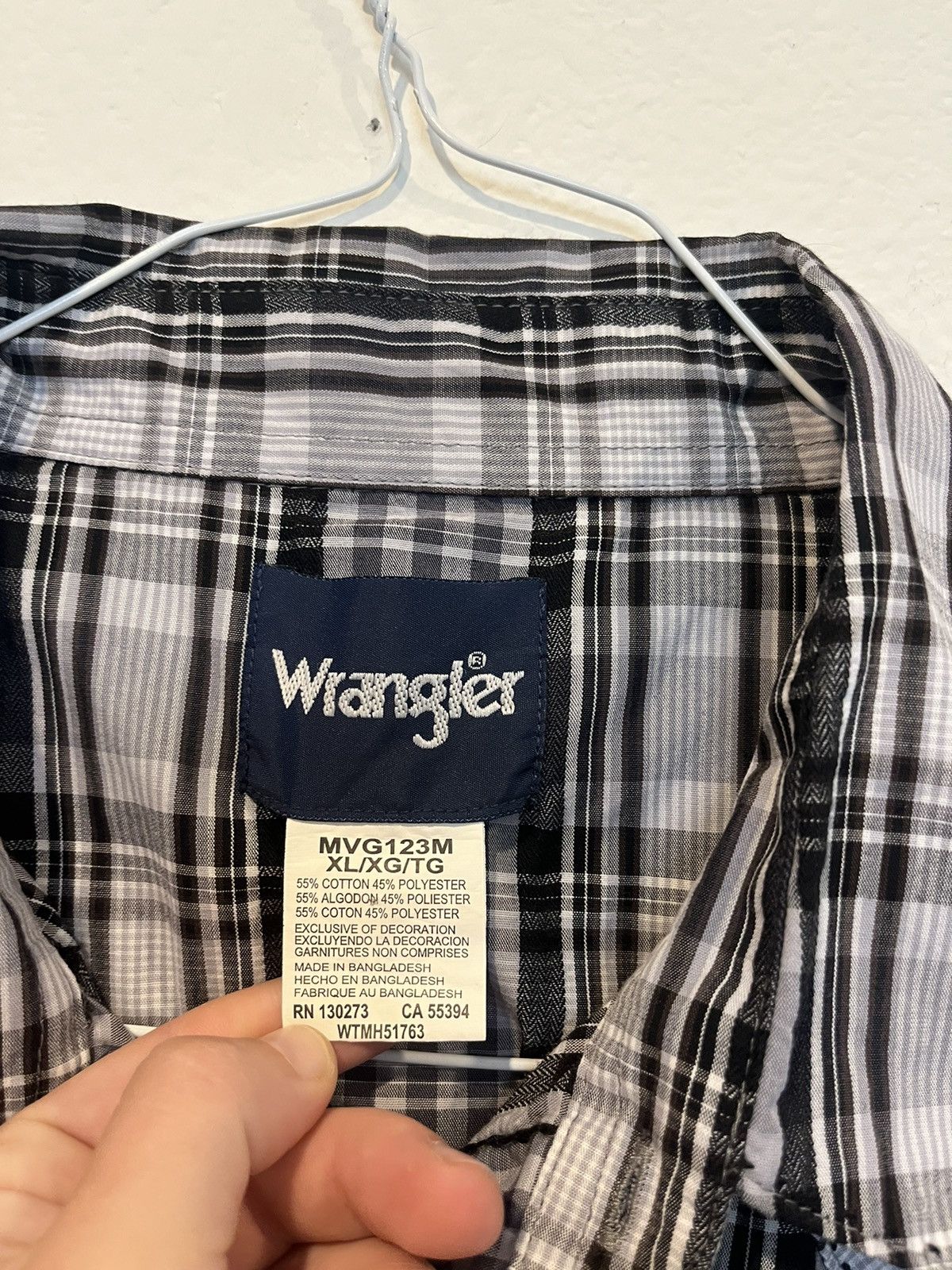 Wrangler Wrangler Men’s Size XL Black White Flannel Pearl Snap Size US XL / EU 56 / 4 - 2 Thumbnail