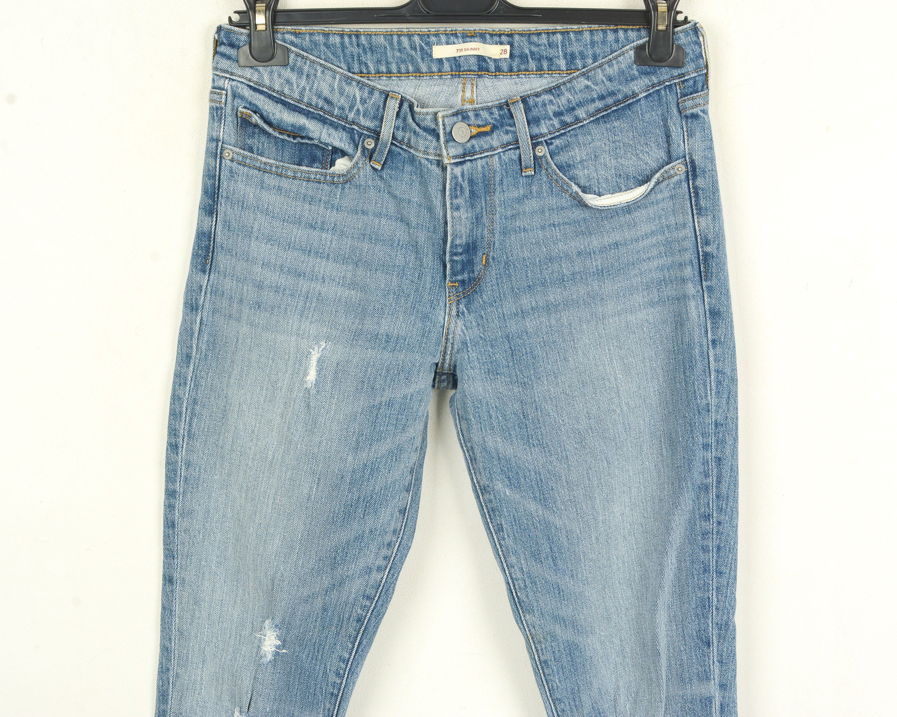 Levi's STRAUSS 711 Women W28 L30 Skinny Jeans Trousers Mid Rise Size 28" / US 6 / IT 42 - 2 Thumbnail