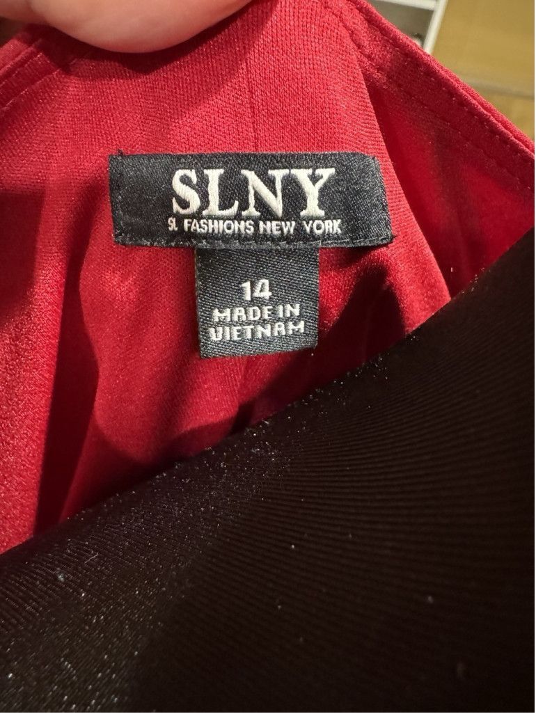 SLVDR SLNY Crimson Rhinestone Shoulder Tiered Chiffon DressSIZE 14 Size XL / US 12-14 / IT 48-50 - 12 Thumbnail