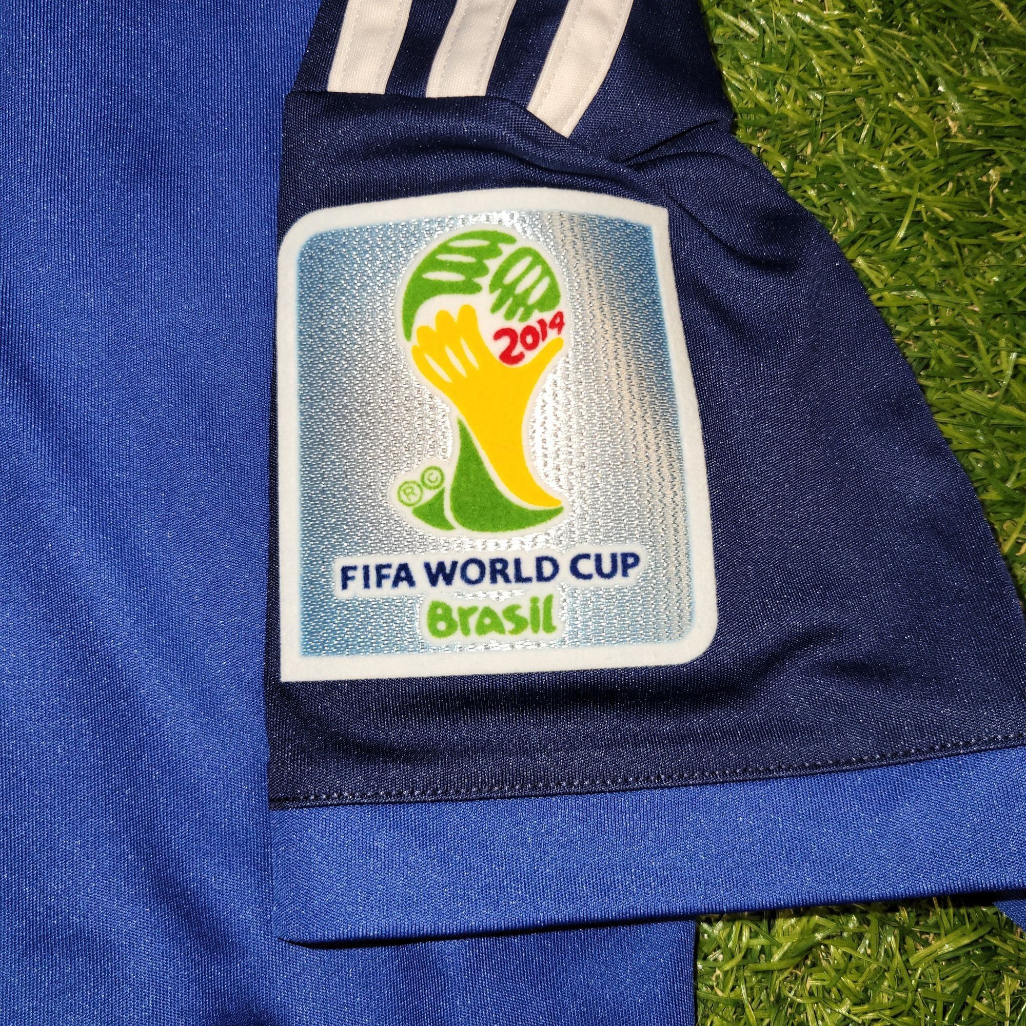 Adidas Messi Argentina 2014 WORLD CUP FINAL Away Soccer Jersey M Size US M / EU 48-50 / 2 - 5 Thumbnail