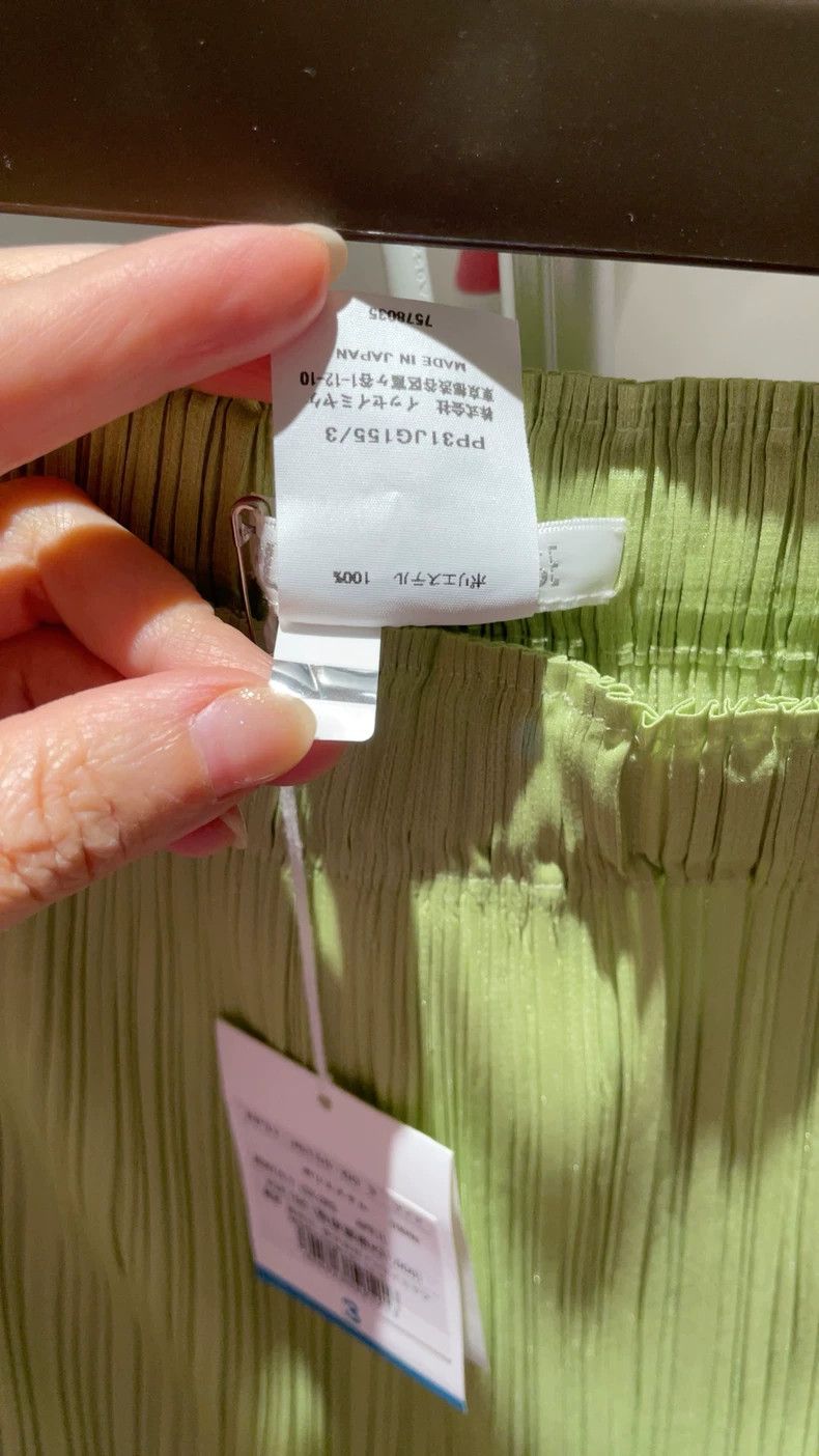 Issey Miyake issey miyake size:3 Green pleated skirt Size 42" / US 20 - 6 Thumbnail