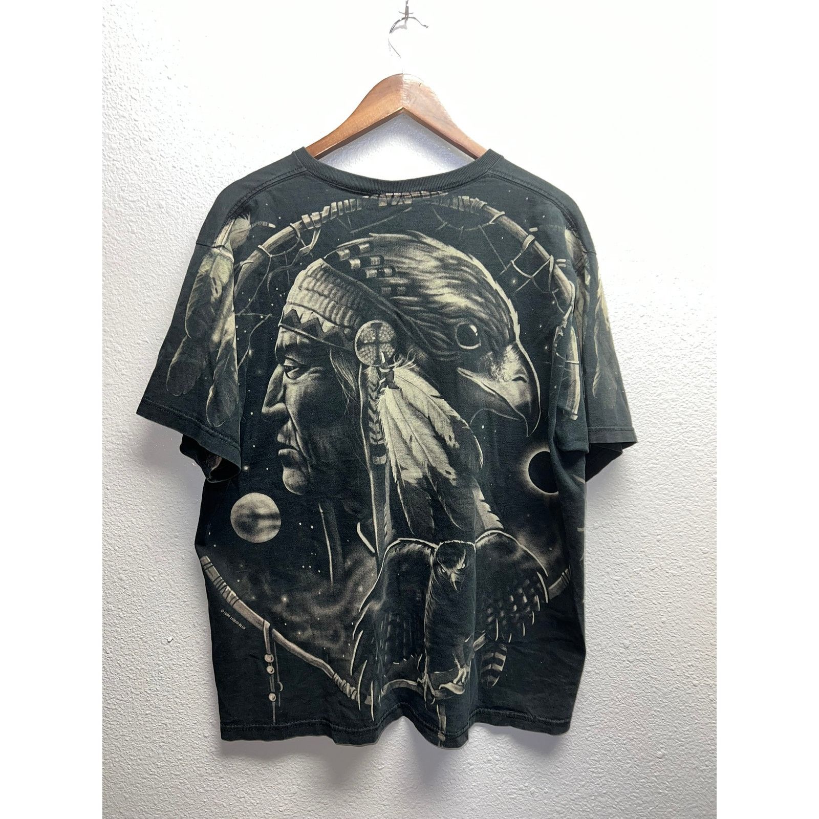 Liquid Blue Vintage Liquid Blue Native American Shirt Wolf Cut Neck 90s Size US L / EU 52-54 / 3 - 8 Thumbnail