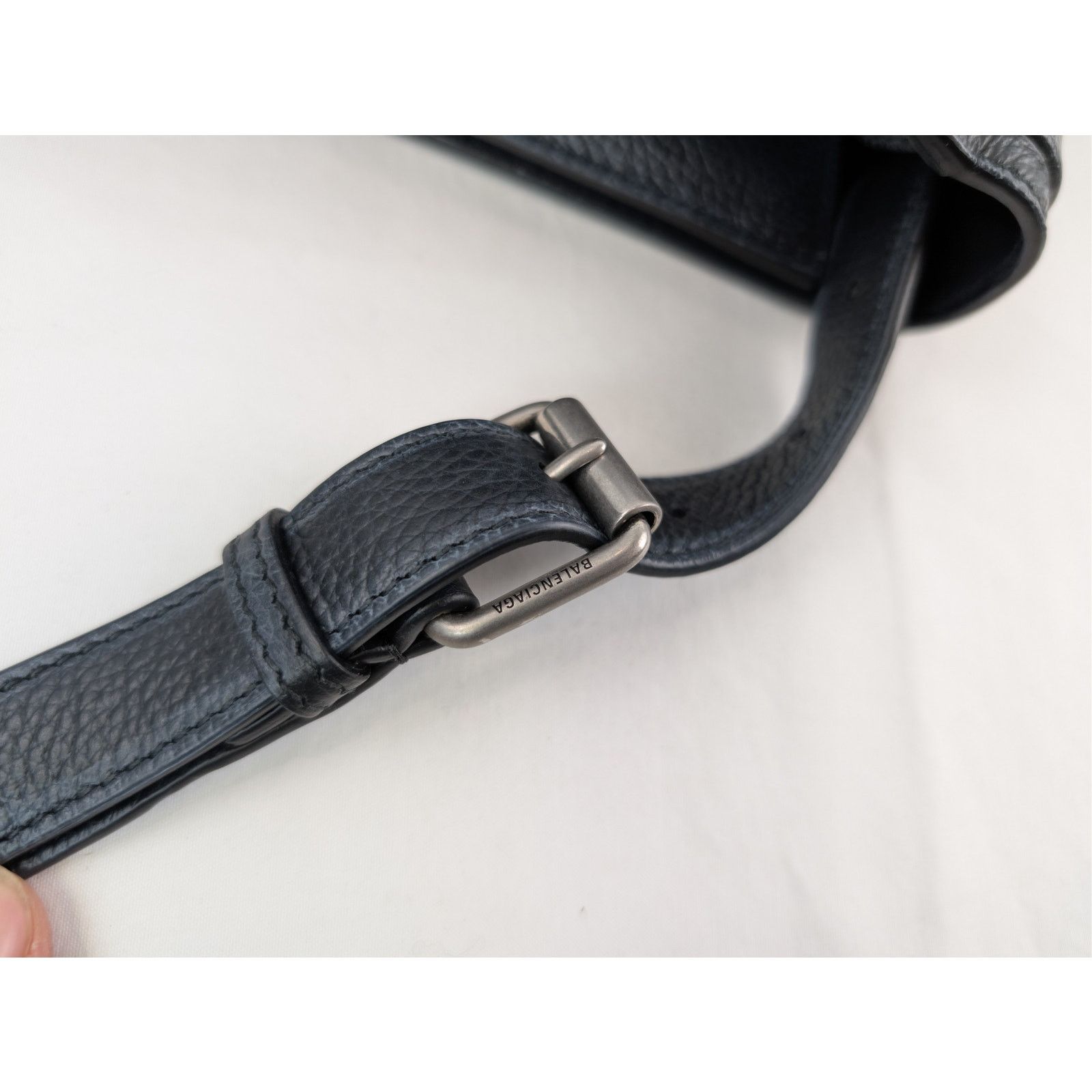 Balenciaga o1rshd1 Size: OS / Car Flap Bag with Strap Black/ White Dirt Size ONE SIZE - 16 Thumbnail