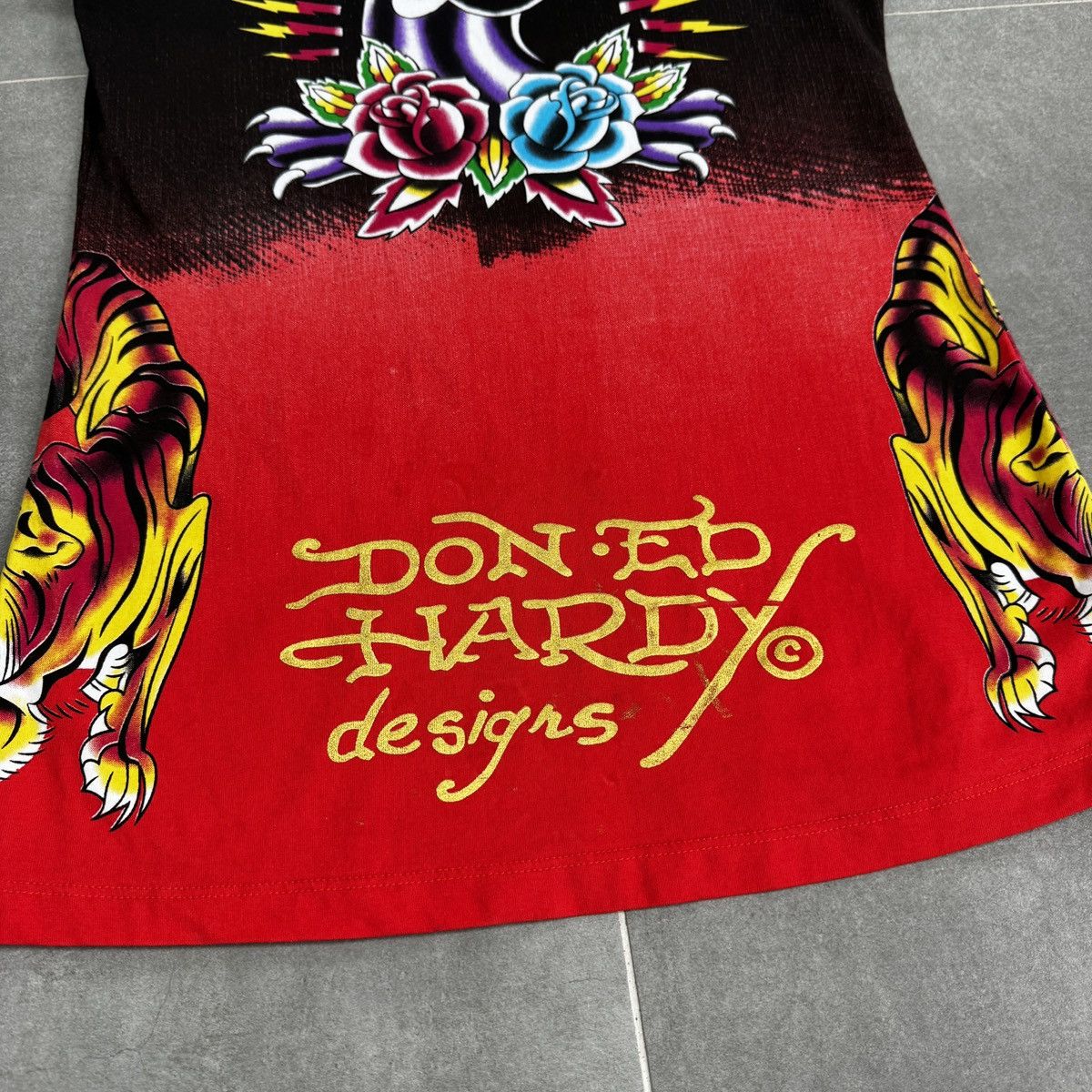 Ed Hardy Ed Hardy By Christian Audigier Tattoo Skulls Roses T-Shirt Size L / US 10 / IT 46 - 15 Thumbnail