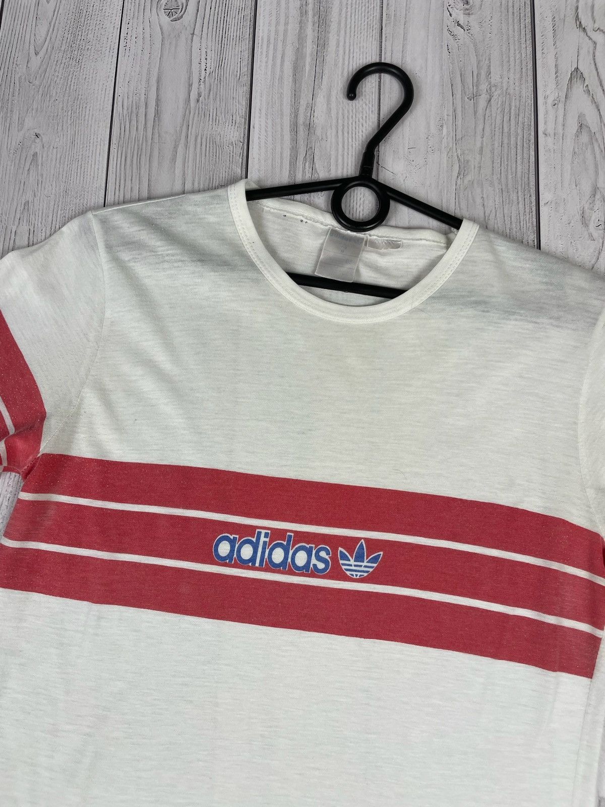 Adidas Vintage adidas originals tee size S/M Size US S / EU 44-46 / 1 - 2 Thumbnail