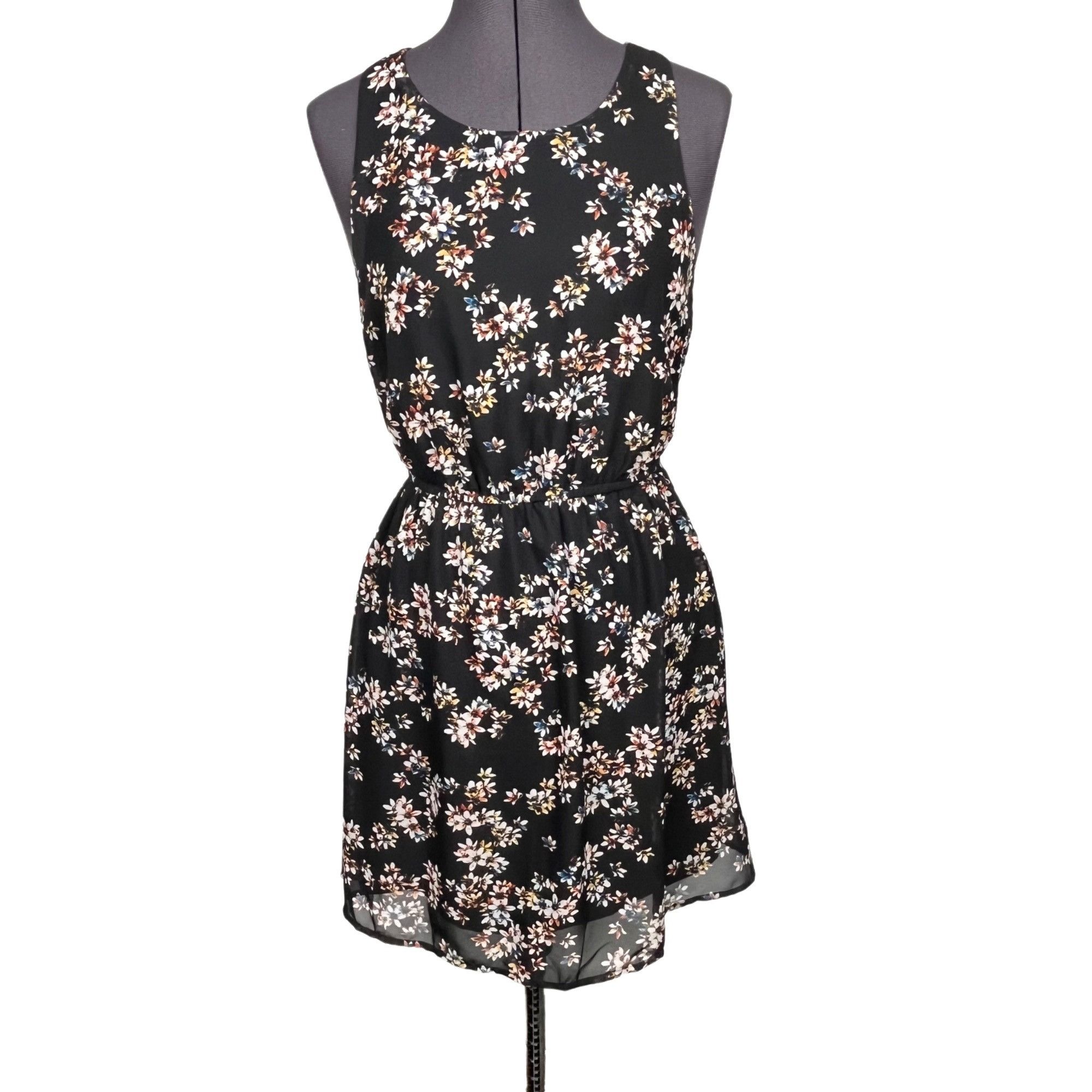 Other Xhilaration Women's Sleeveless Chiffon Dress Scoop-Neck Flor Size S / US 4 / IT 40 - 1 Thumbnail