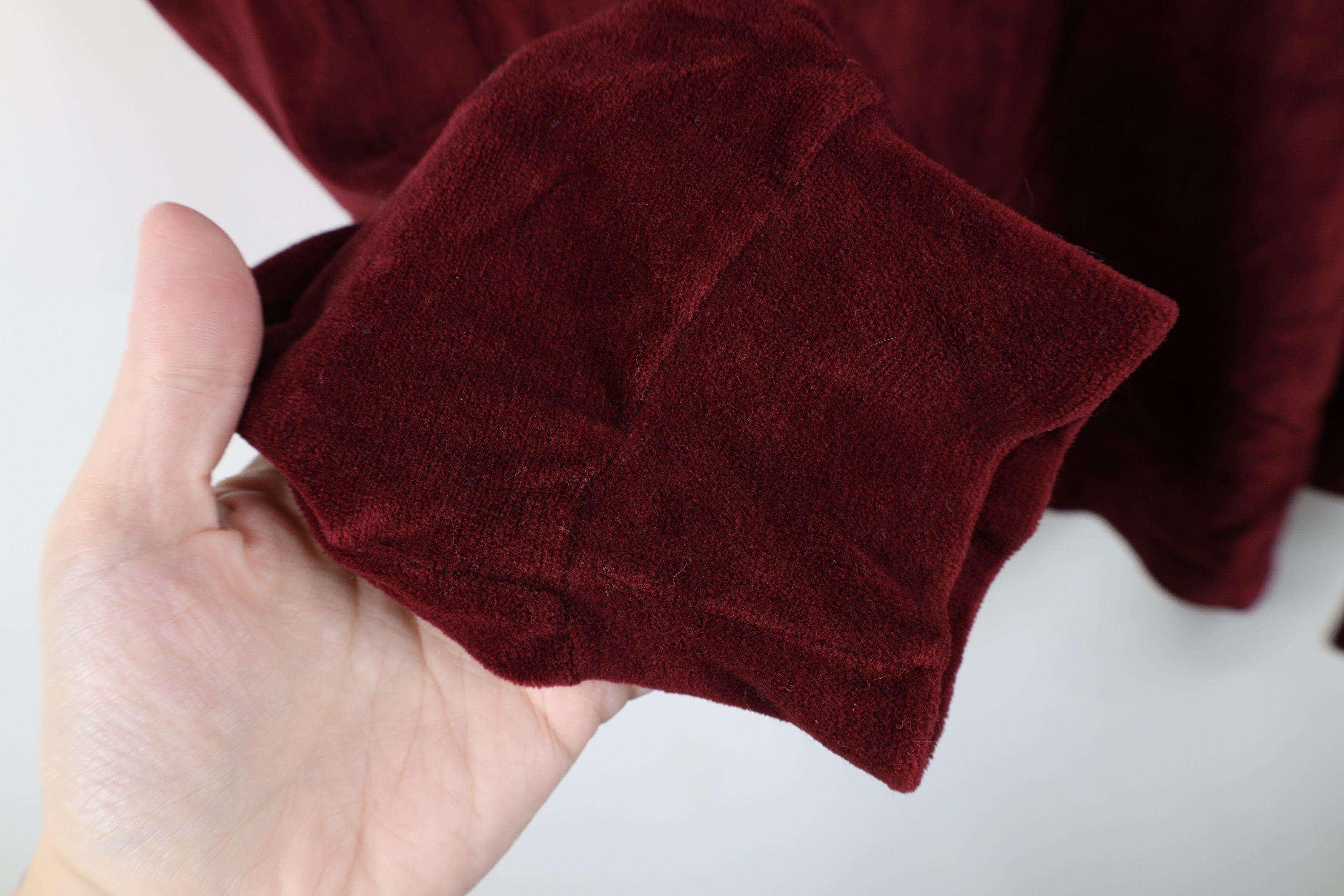 Vintage Vintage 70s Streetwear Velour Collared Long Sleeve Polo Red Size US XL / EU 56 / 4 - 8 Thumbnail