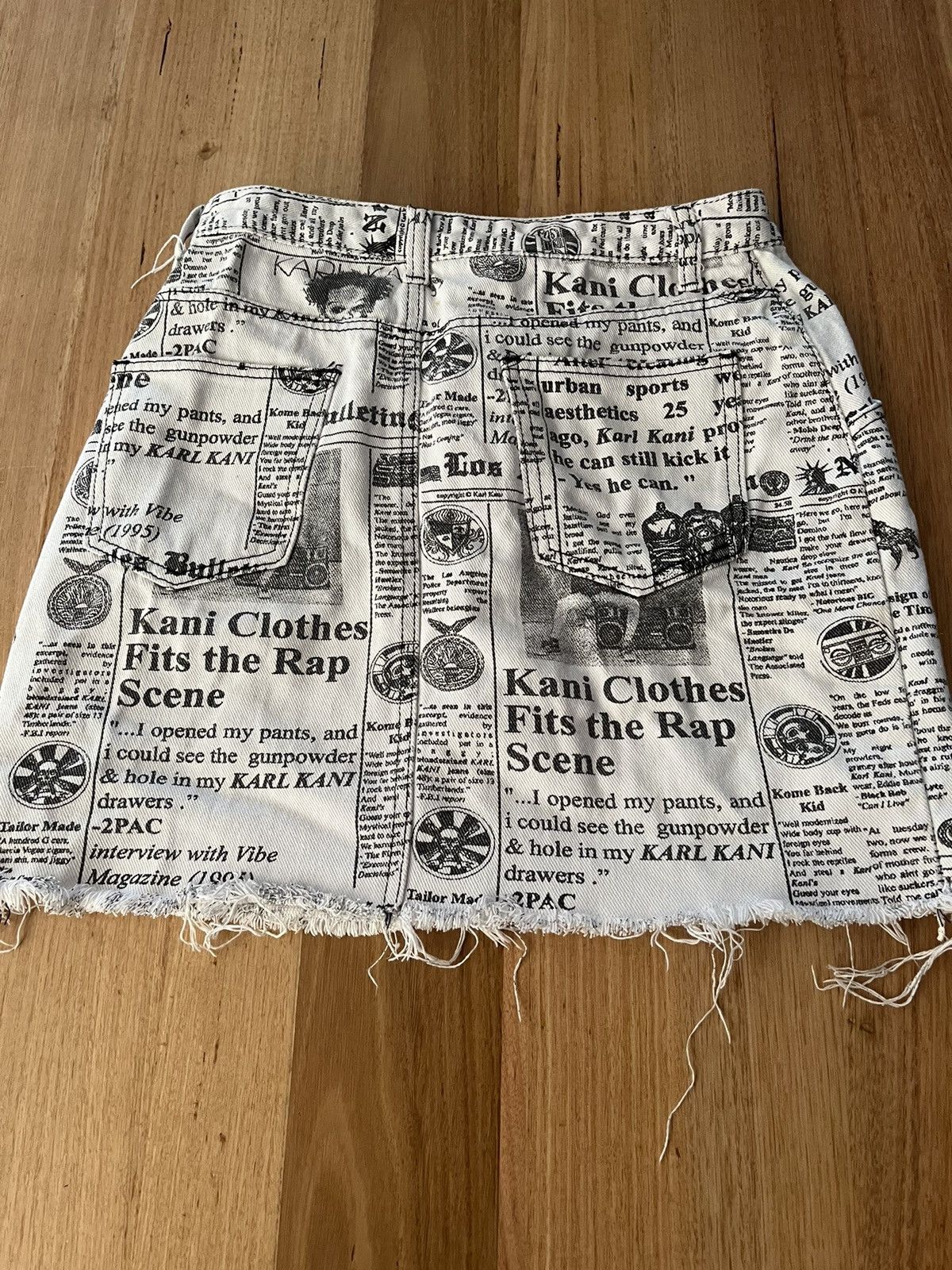 PrettyLittleThing white newspaper print high rise mini denim skirt Size 28" / US 6 / IT 42 - 2 Thumbnail