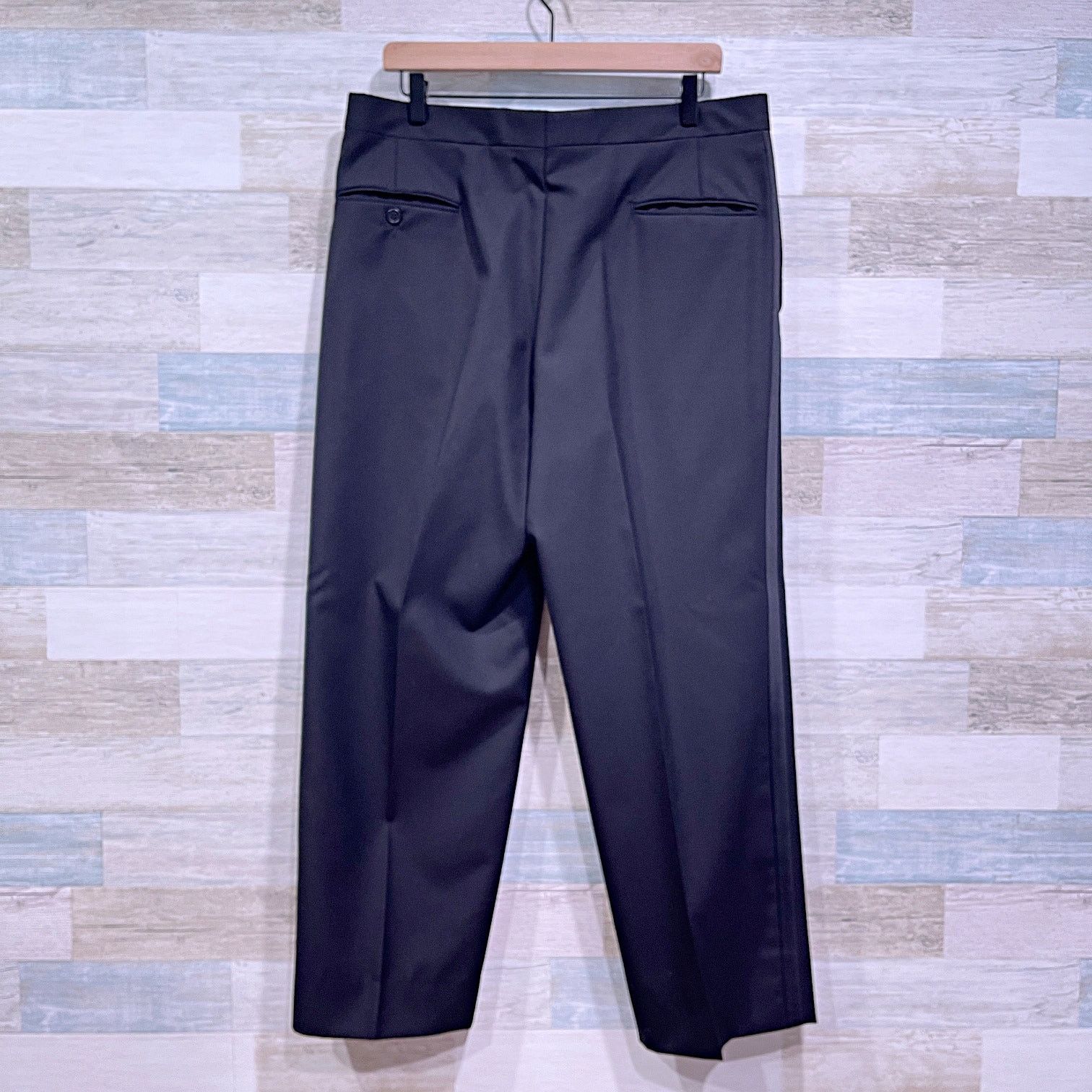 Jos. A. Bank Jos A Bank Tuxedo Suit Black Mens 42R 36W Size 44R - 10 Thumbnail