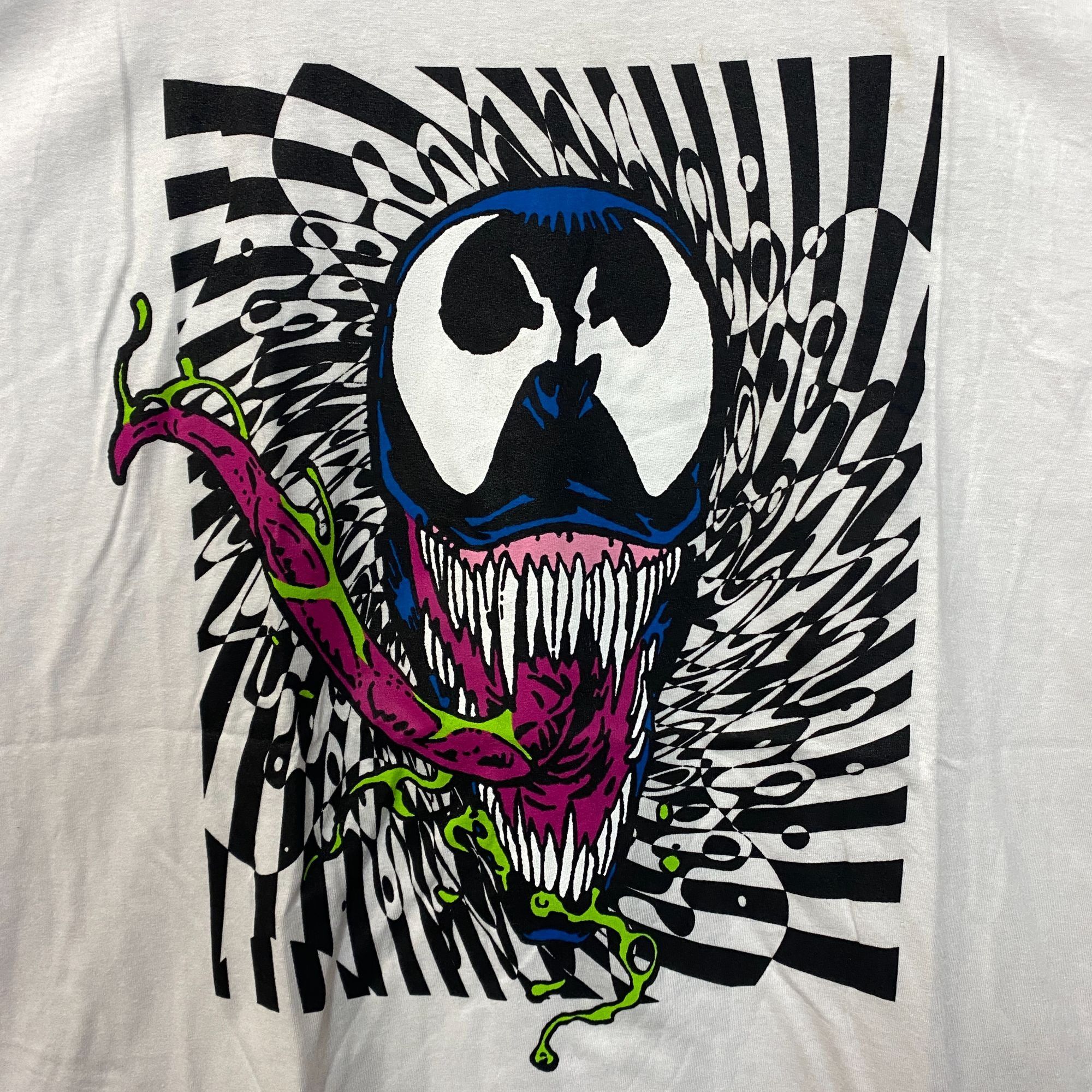 Marvel Comics Marvel Venom Retro Illusion T-Shirt 3XL Size US XXL / EU 58 / 5 - 2 Thumbnail