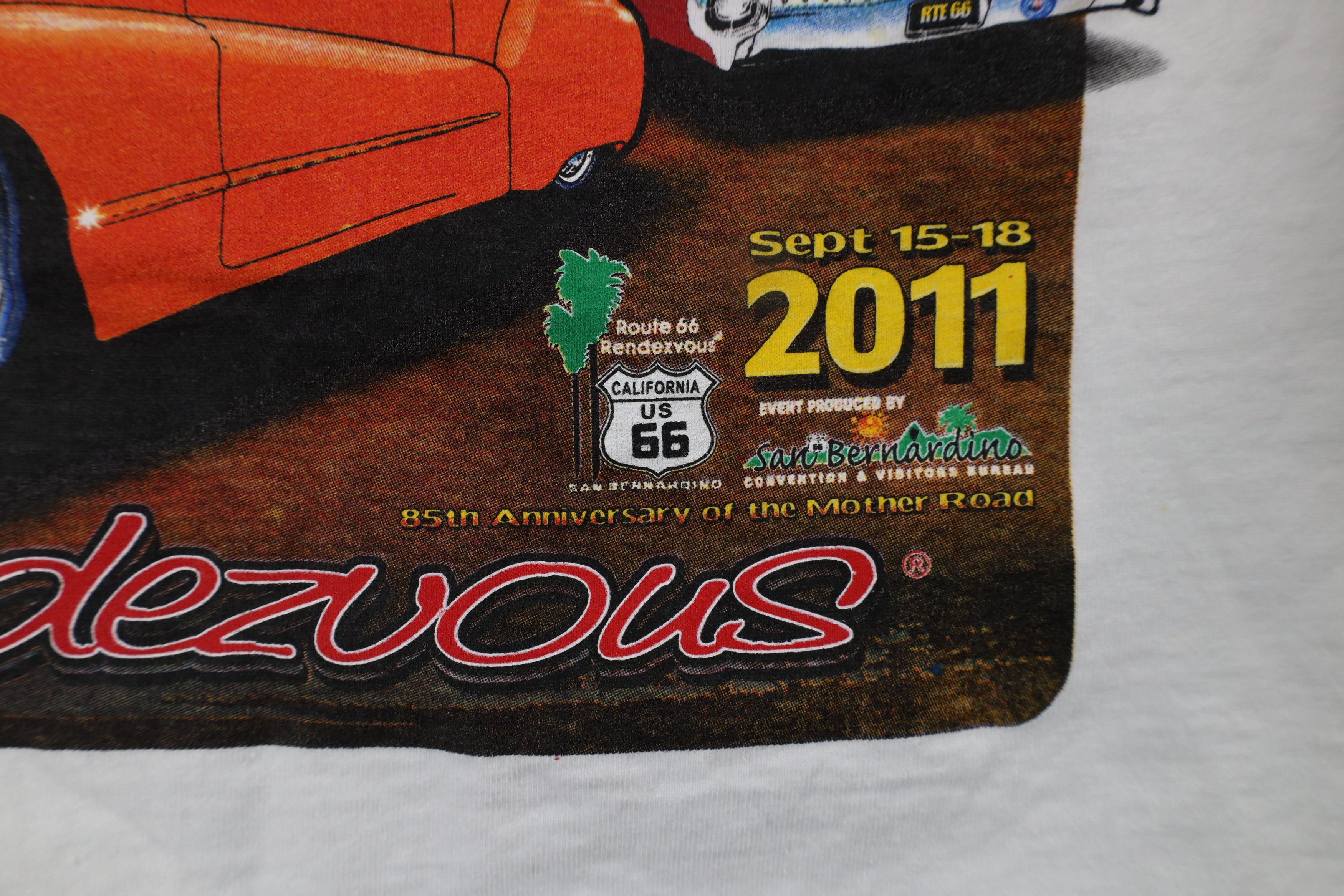 Vintage Vintage Y2K 66 Stater Bros Rendezvous 2011 Car T-Shirt White Size US XL / EU 56 / 4 - 8 Thumbnail