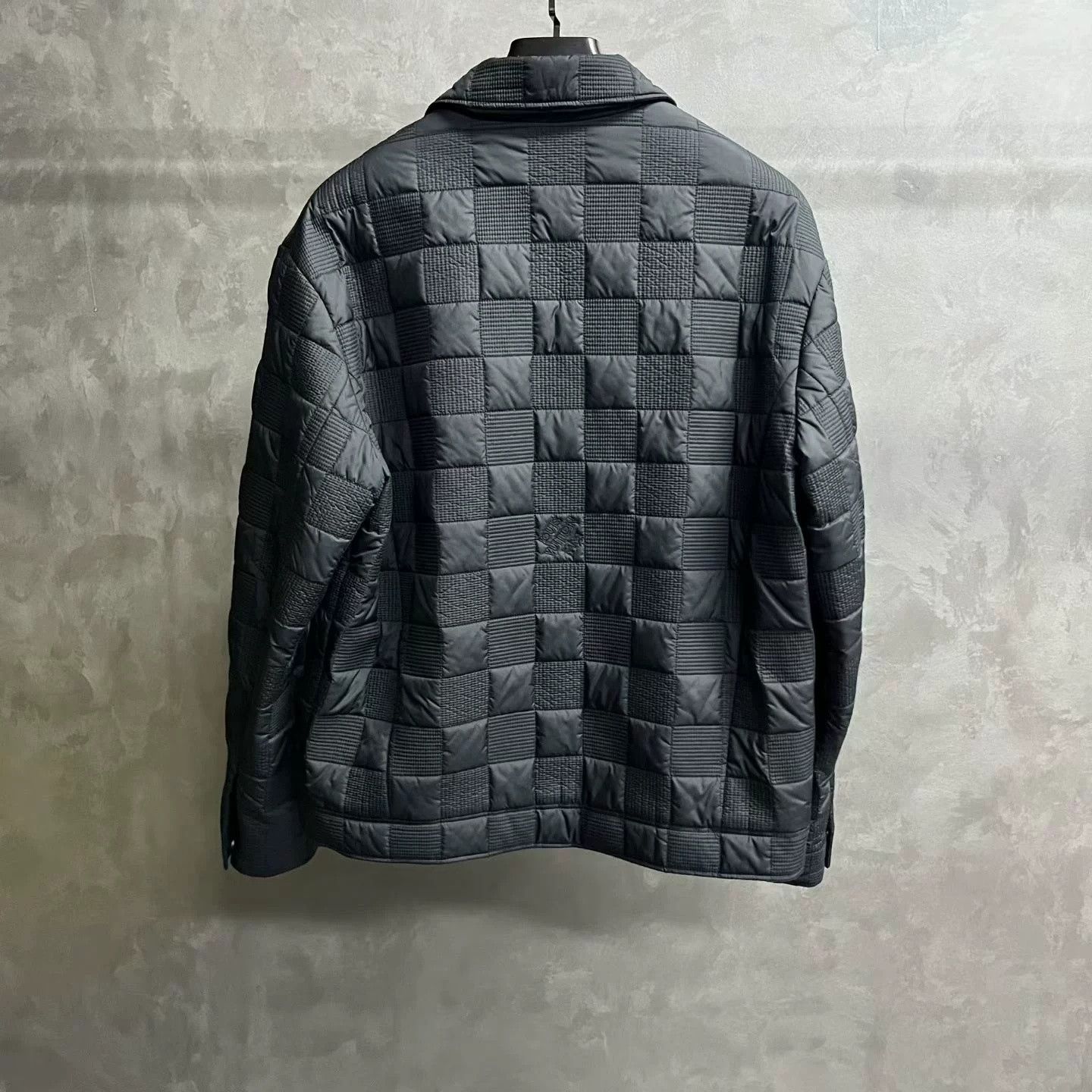 Louis Vuitton Louis Vuitton Latest Black Quilted Logo Jacket Size US M / EU 48-50 / 2 - 5 Thumbnail