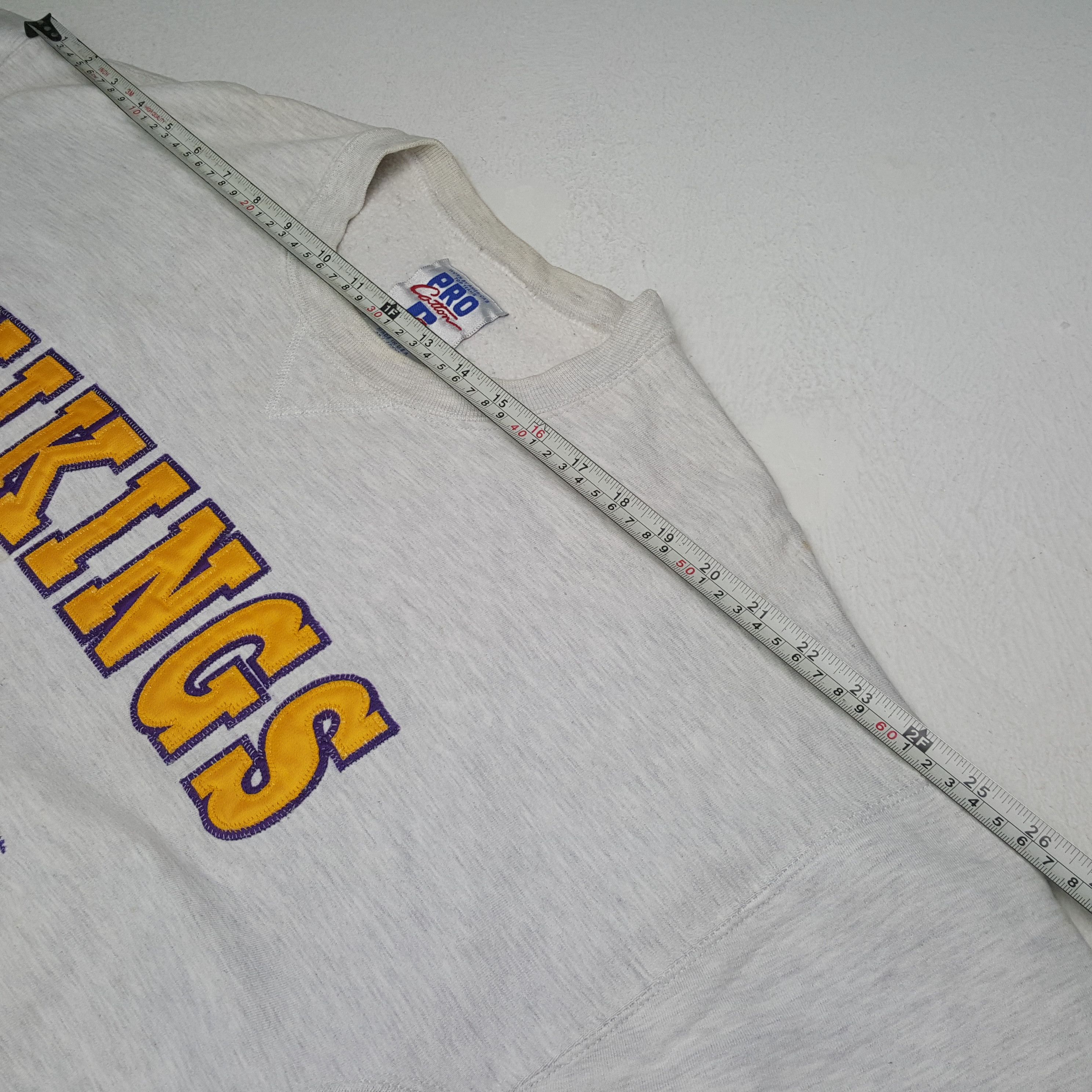NFL × Russell Athletic × Vintage NFL VIKINGS American Football Team Sweatshirt C286N2 Size US L / EU 52-54 / 3 - 5 Thumbnail