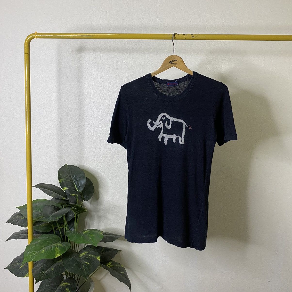 45rpm Elephant Graphic Black T Shirt Size US S / EU 44-46 / 1 - 1 Thumbnail