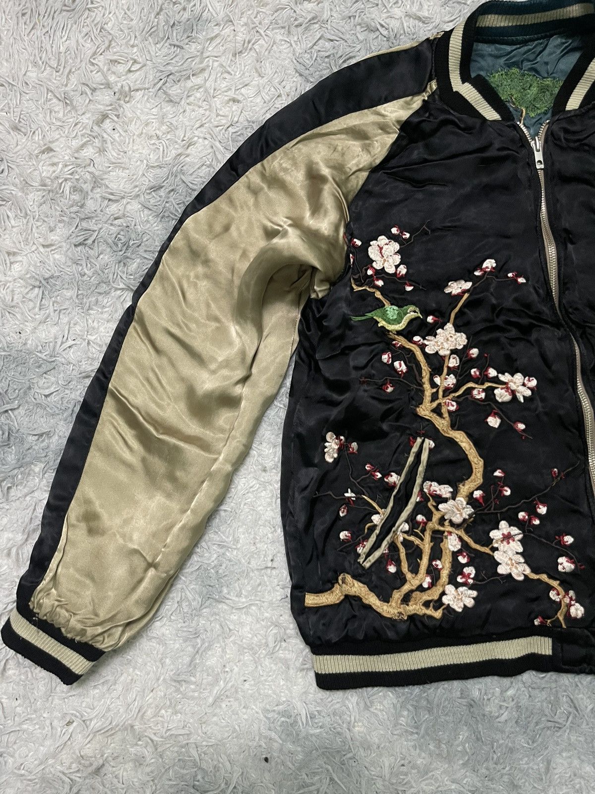 Toyo Enterprises VINTAGE SUKAJAN KOI FISH EMBROIDERED 💯 RAYON REVERSIBLE Size US L / EU 52-54 / 3 - 21 Thumbnail